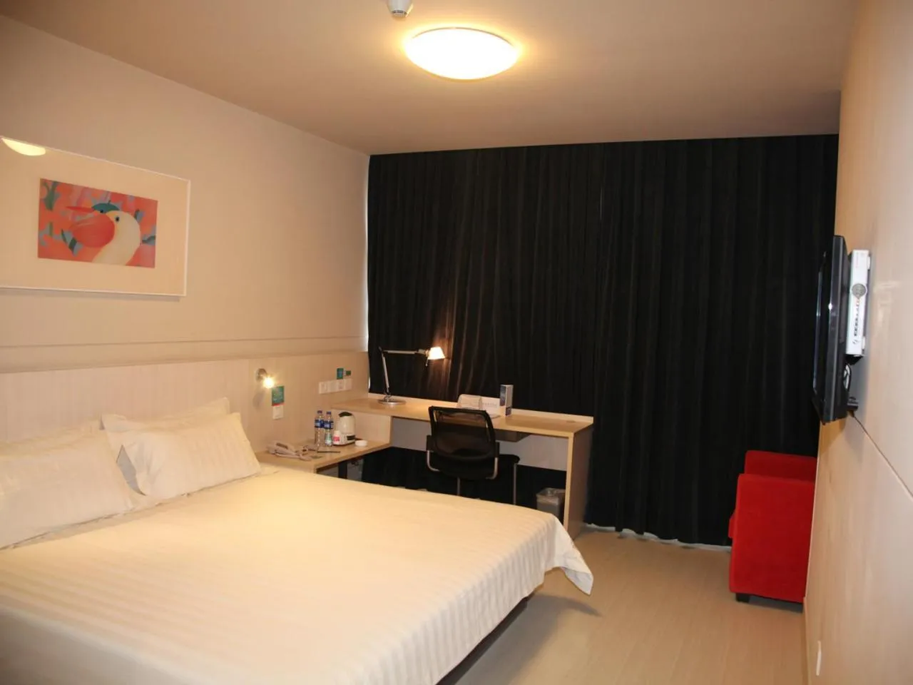 Photo of the whole room, Bed in Jinjiang Inn Jincheng Zhongyuan Street