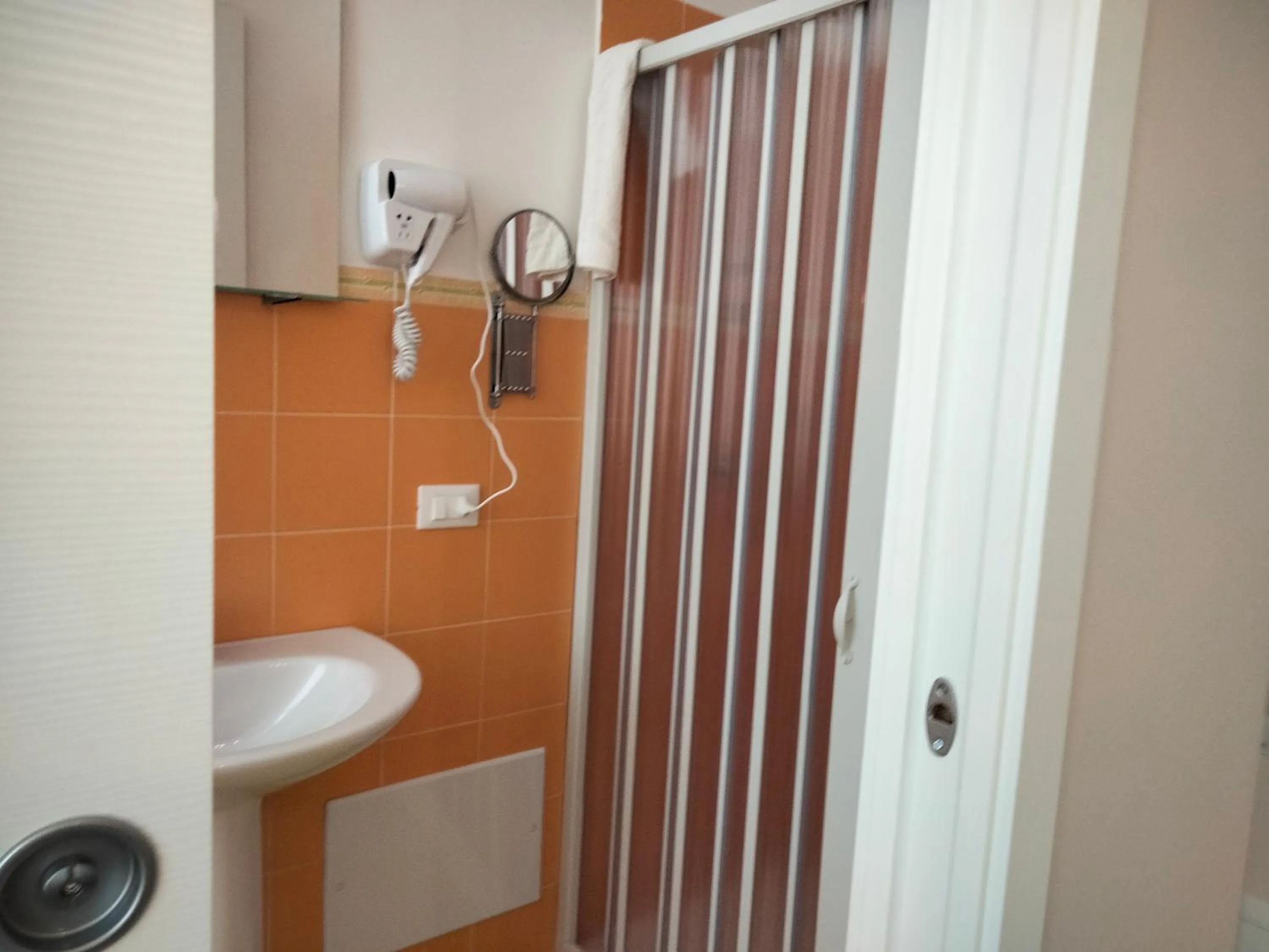 Shower in B&b Bagheria