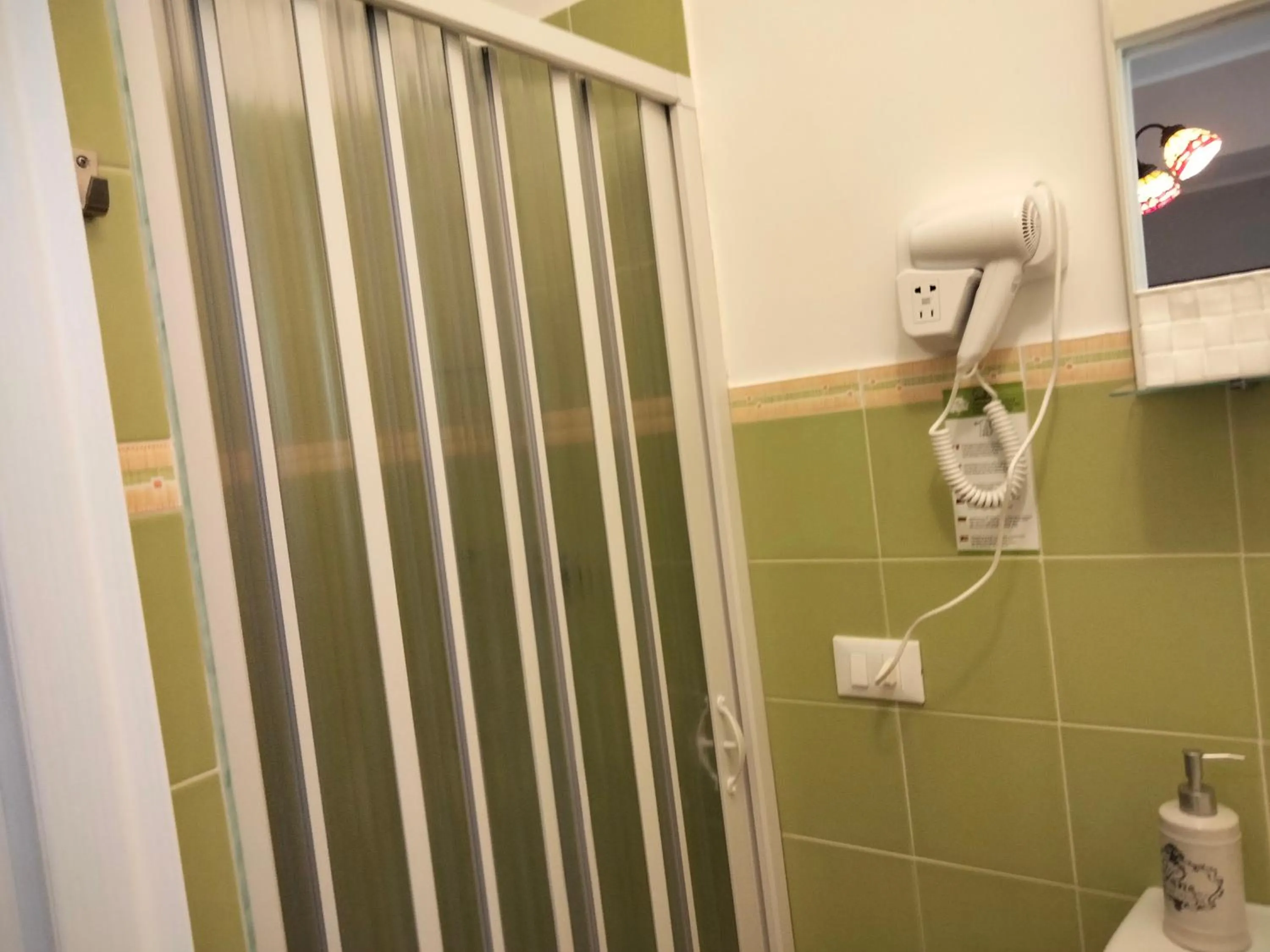 Shower in B&b Bagheria