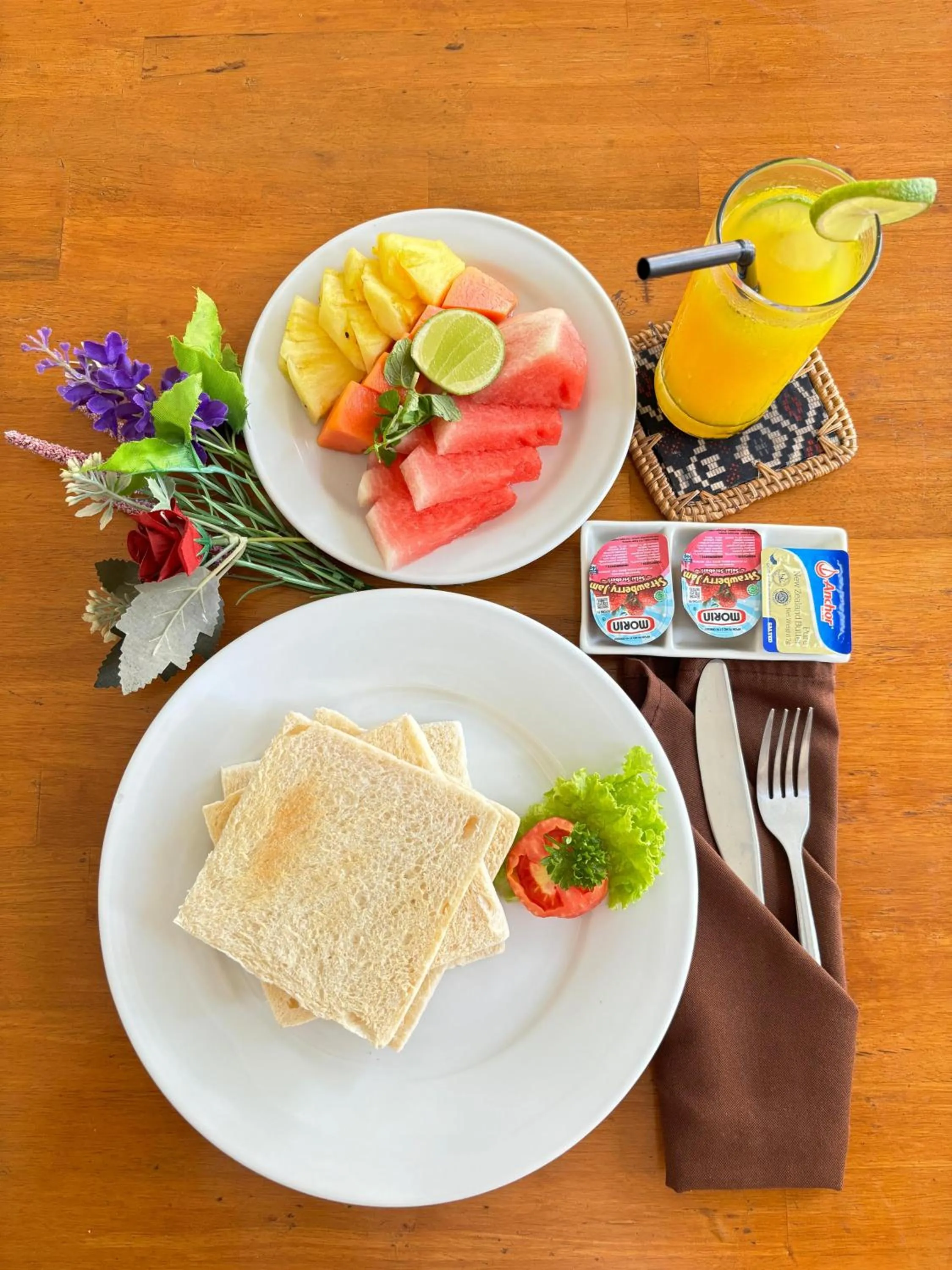 Food and drinks in Kubu Manggala Villas Seminyak