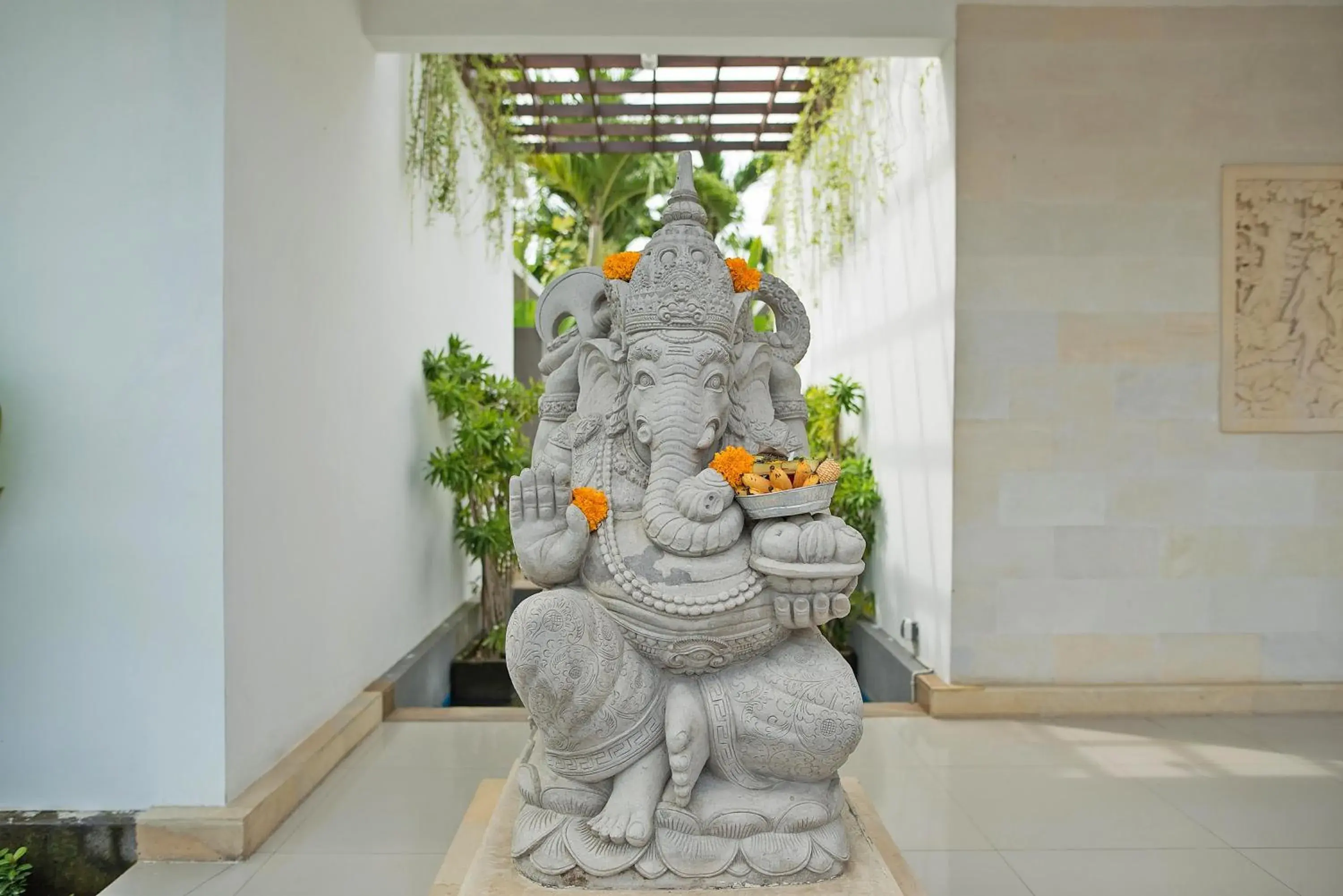 Facade/entrance in Kubu Manggala Villas Seminyak Facade/entrance in Kubu Manggala Villas Seminyak