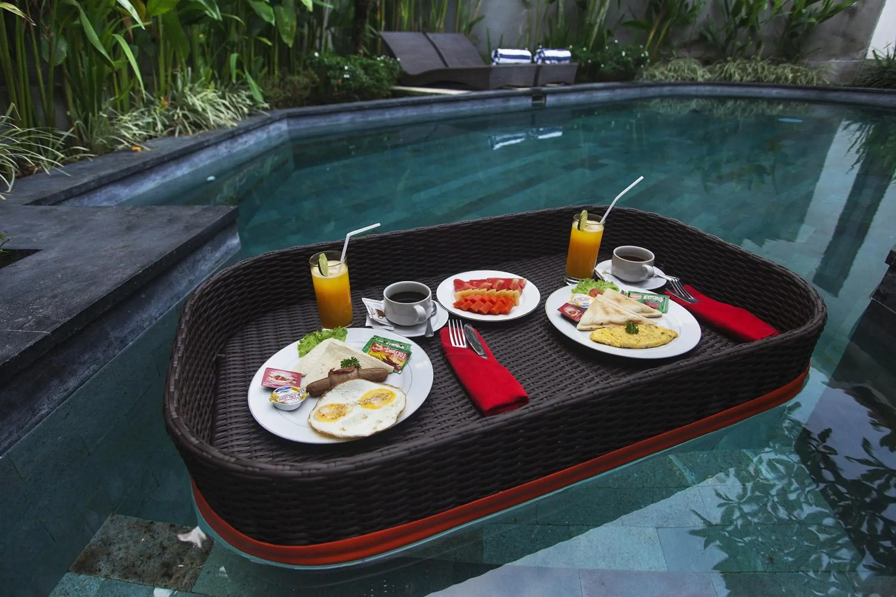 Food and drinks in Kubu Manggala Villas Seminyak Food and drinks in Kubu Manggala Villas Seminyak