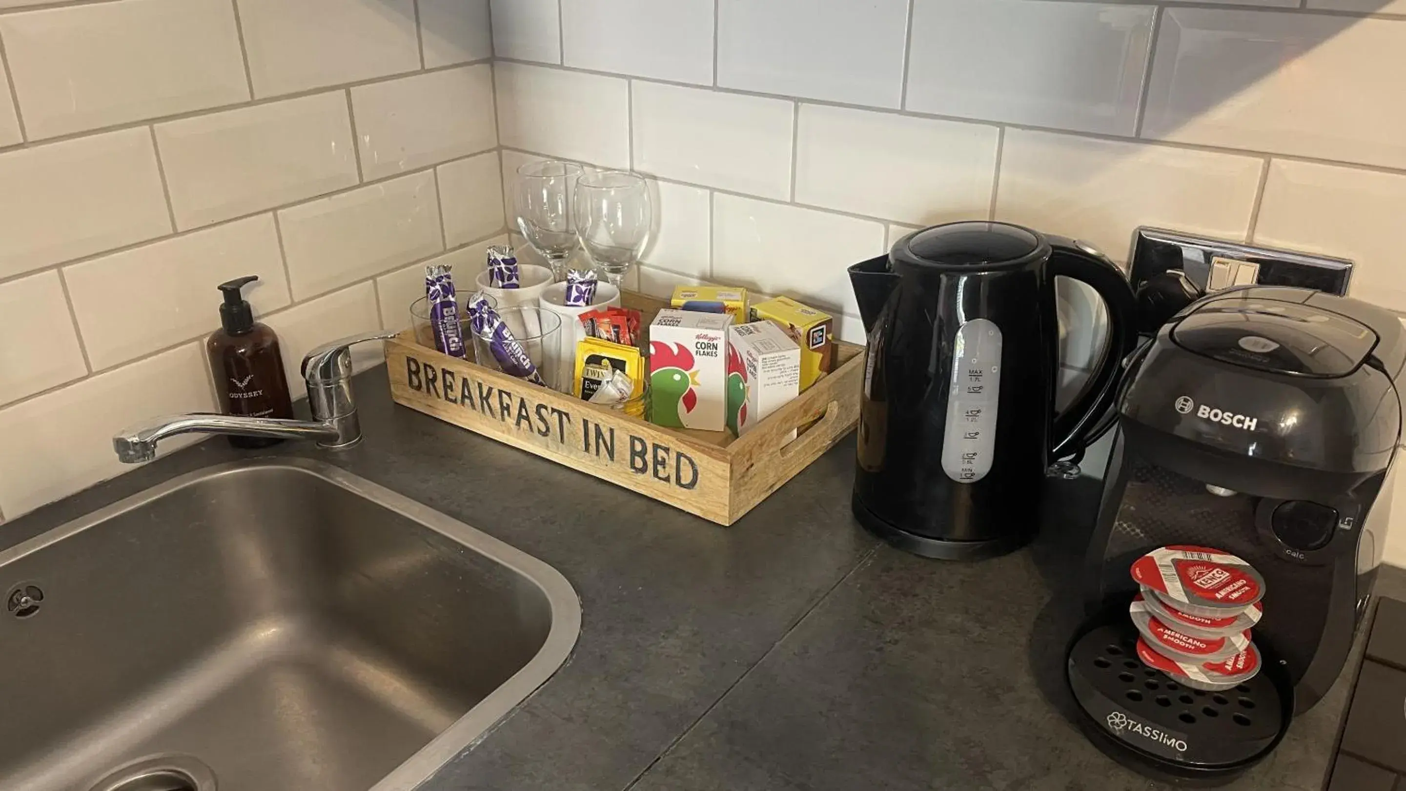 Breakfast in EI8HT Brighton Guest Accommodation Breakfast in EI8HT Brighton Guest Accommodation