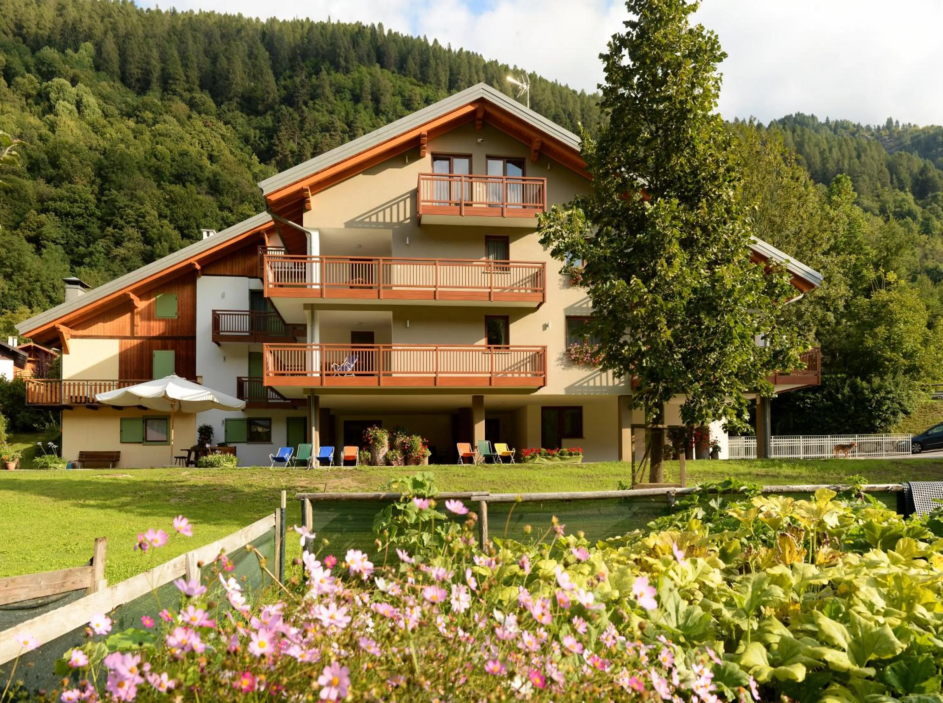 Facade/entrance in La Casa al Noce
