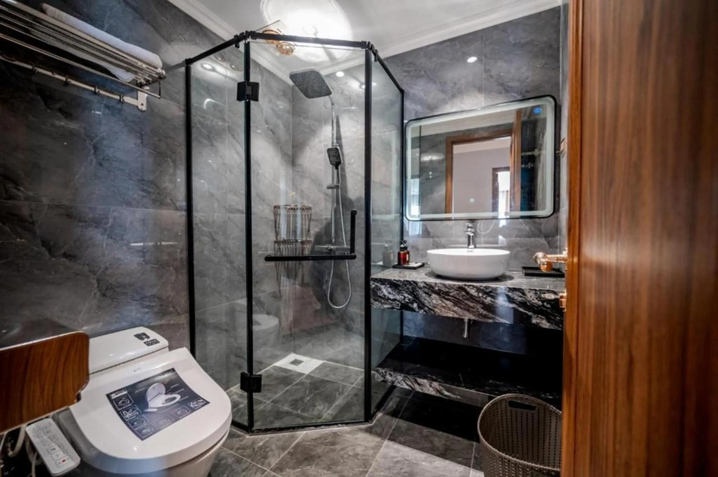 Shower in Luxe Paradise Suites Tay Ho