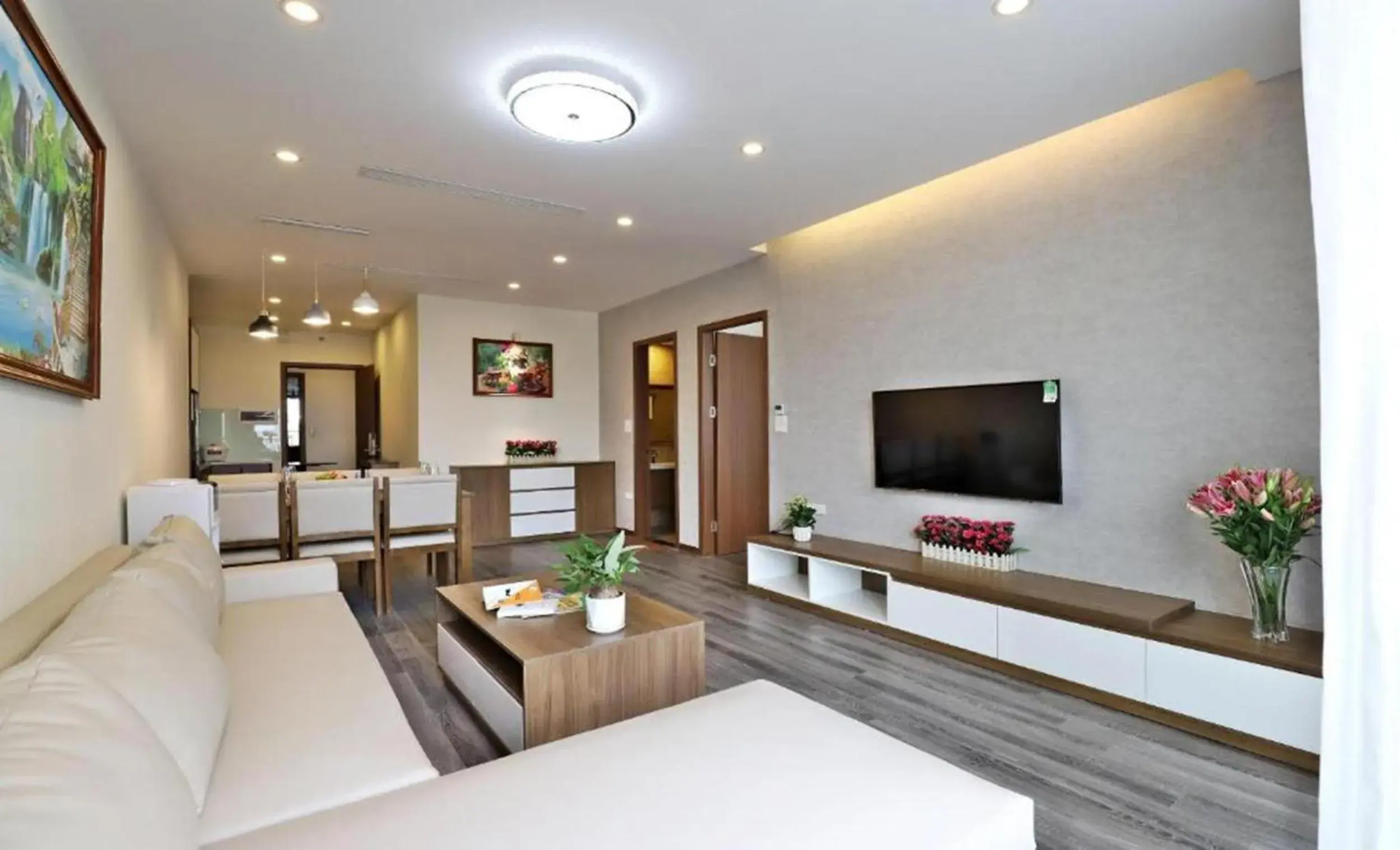 One-Bedroom Apartment in Luxe Paradise Suites Tay Ho One-Bedroom Apartment in Luxe Paradise Suites Tay Ho