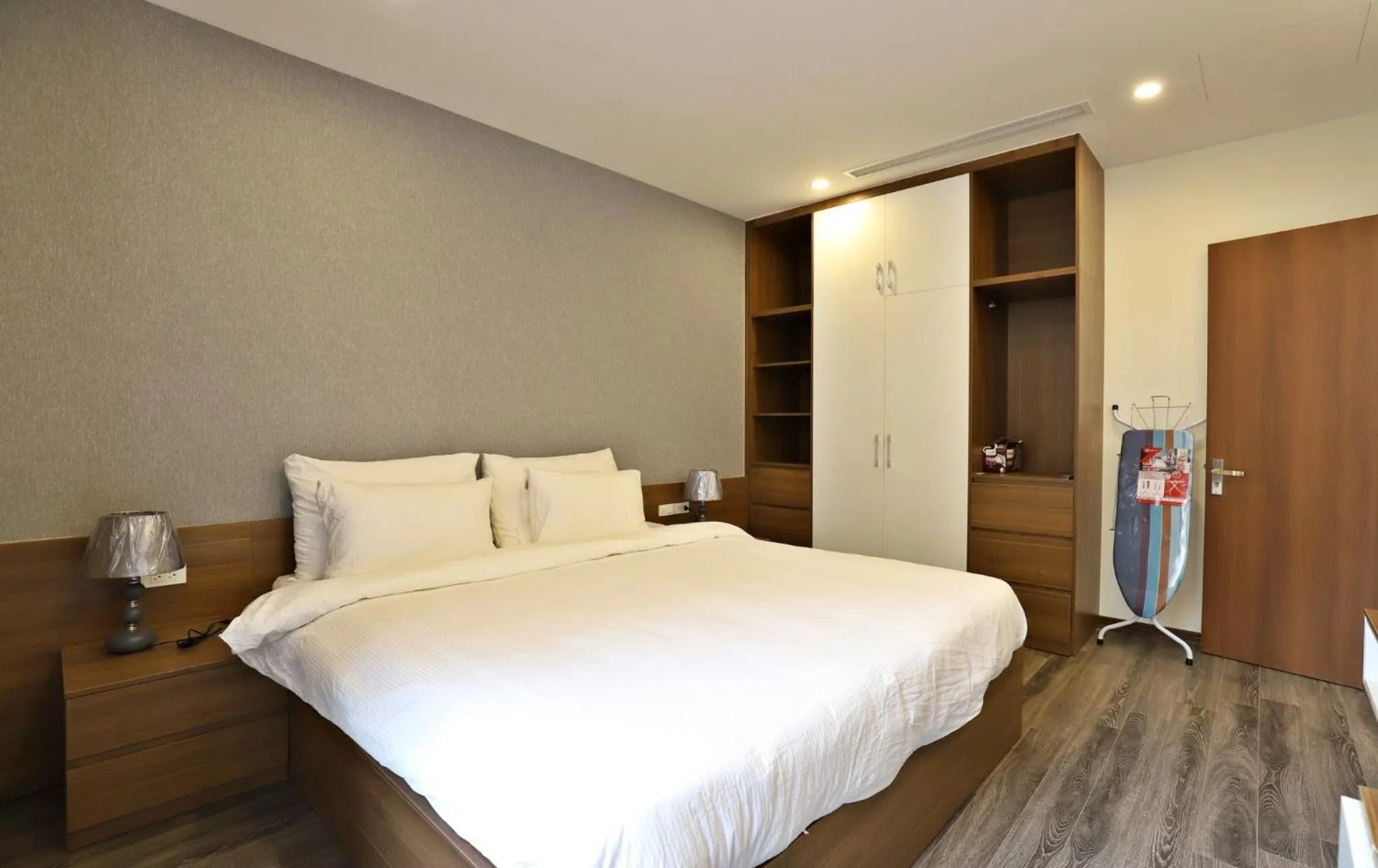 Bed in Luxe Paradise Suites Tay Ho