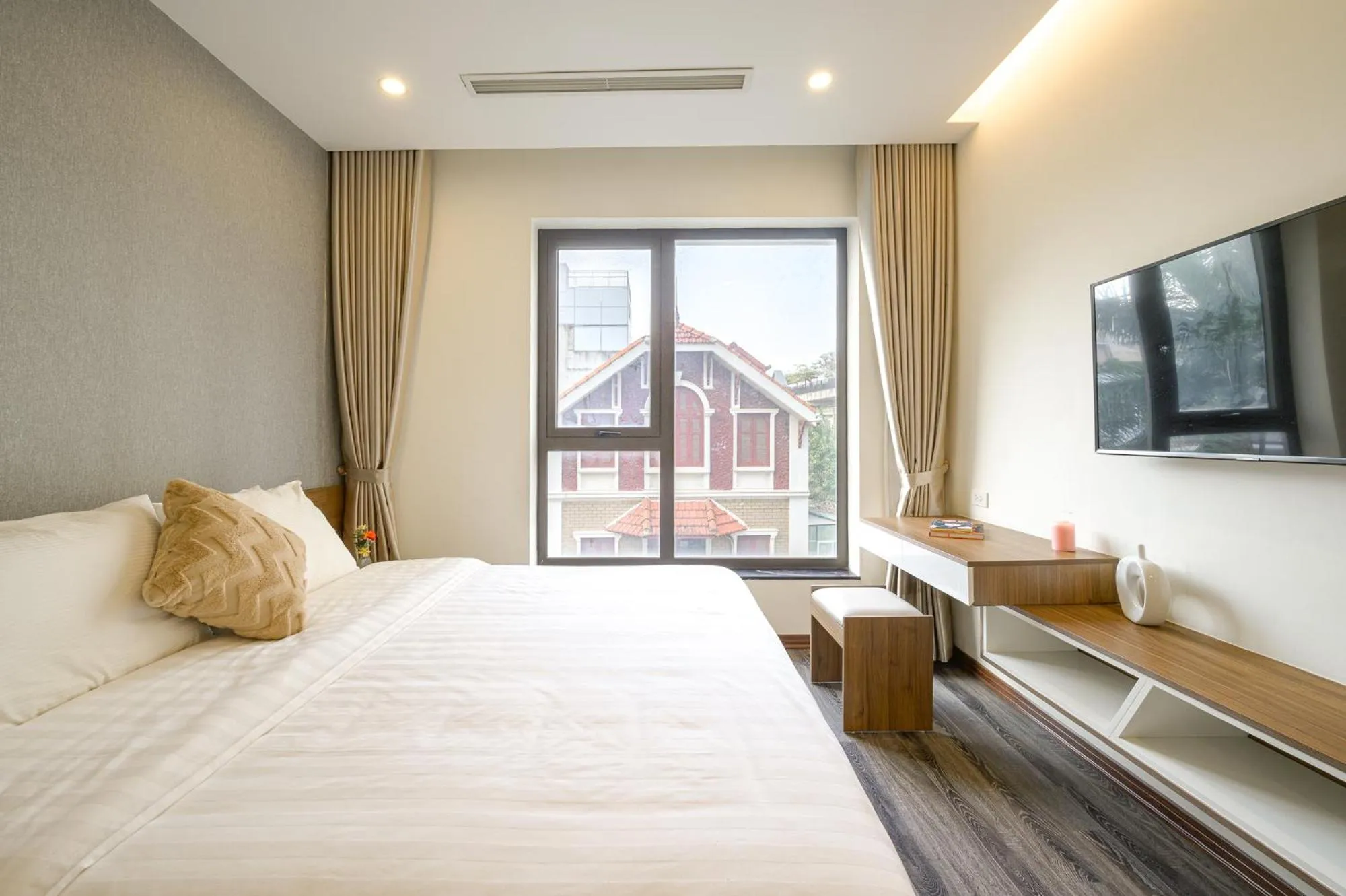 Bed in Luxe Paradise Suites Tay Ho