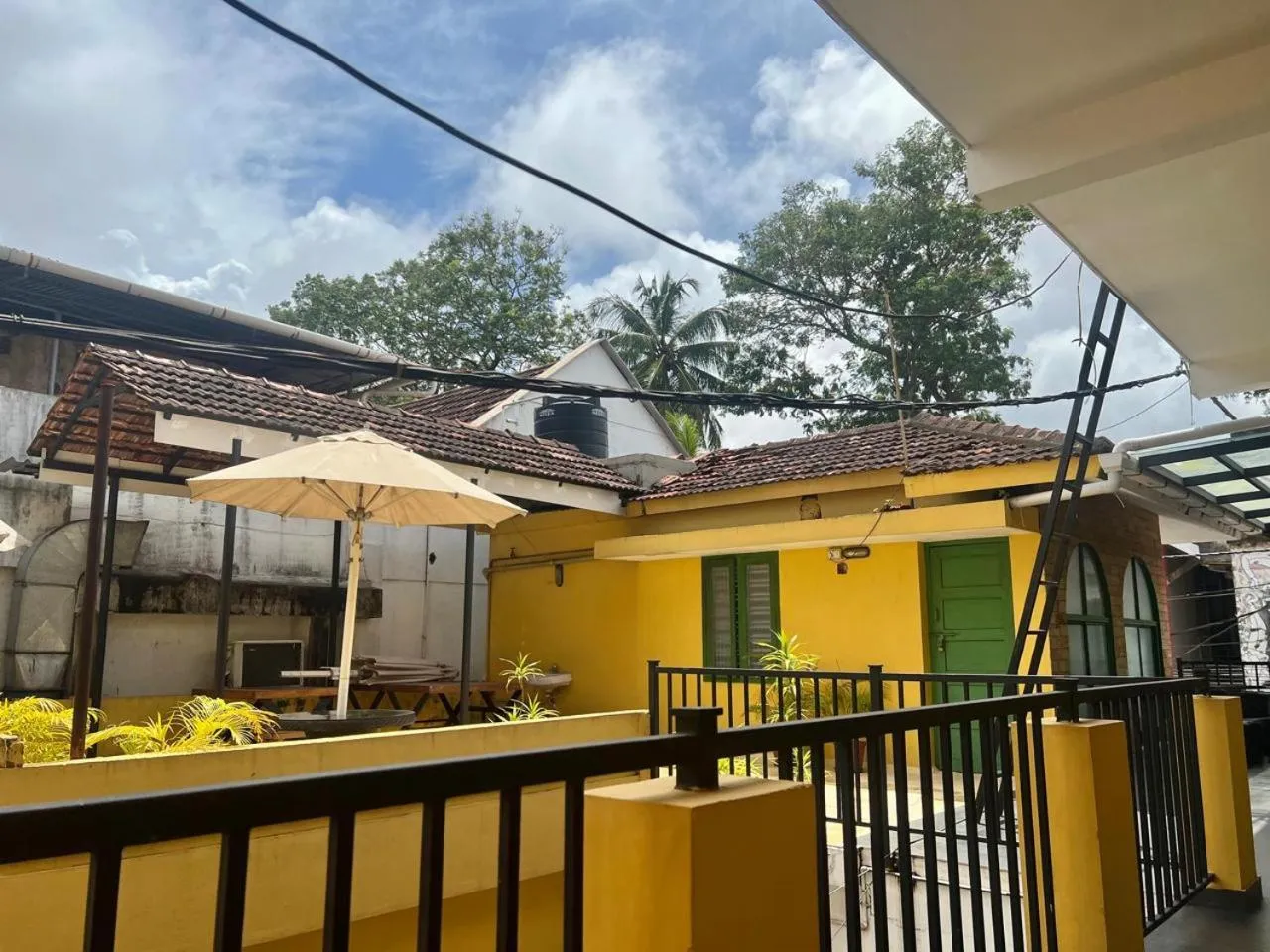 Property building in Fortkochi Beach Inn