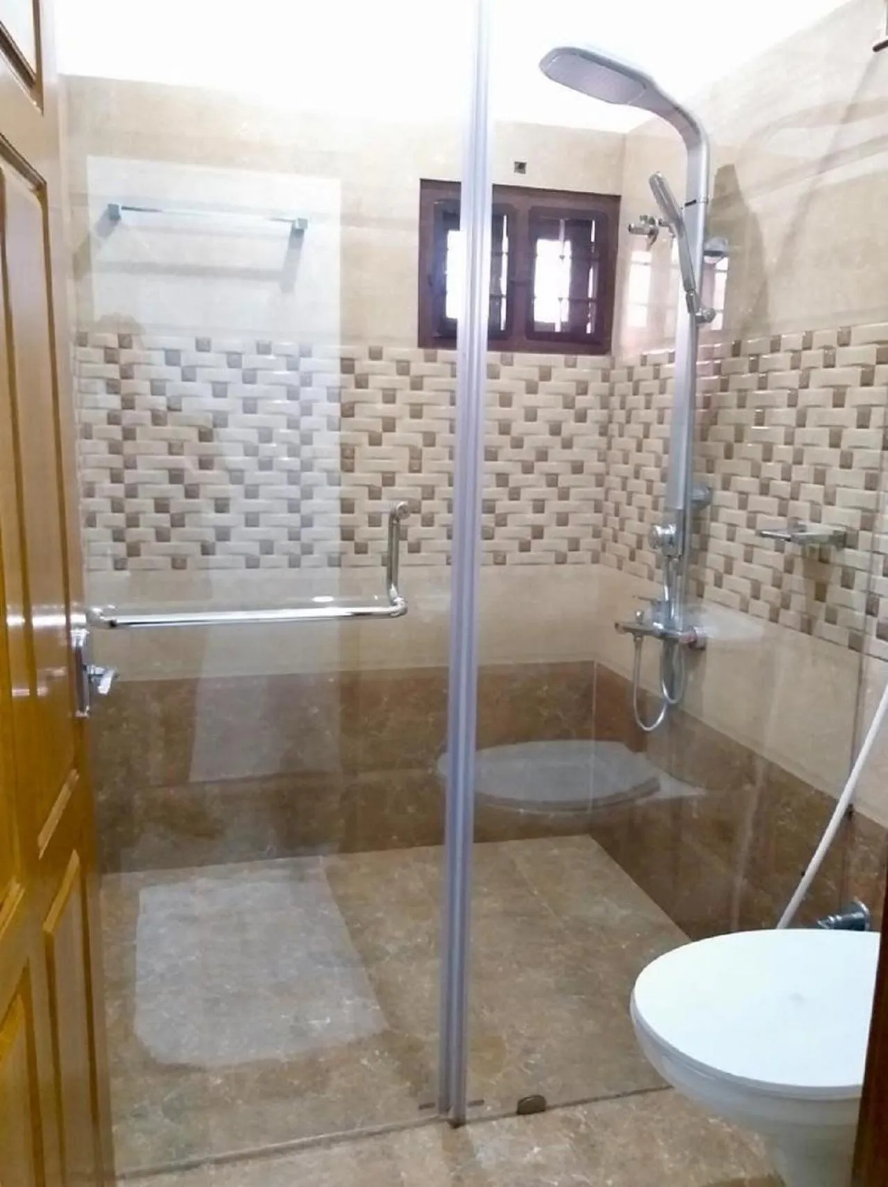 Bathroom in Fortkochi Beach Inn