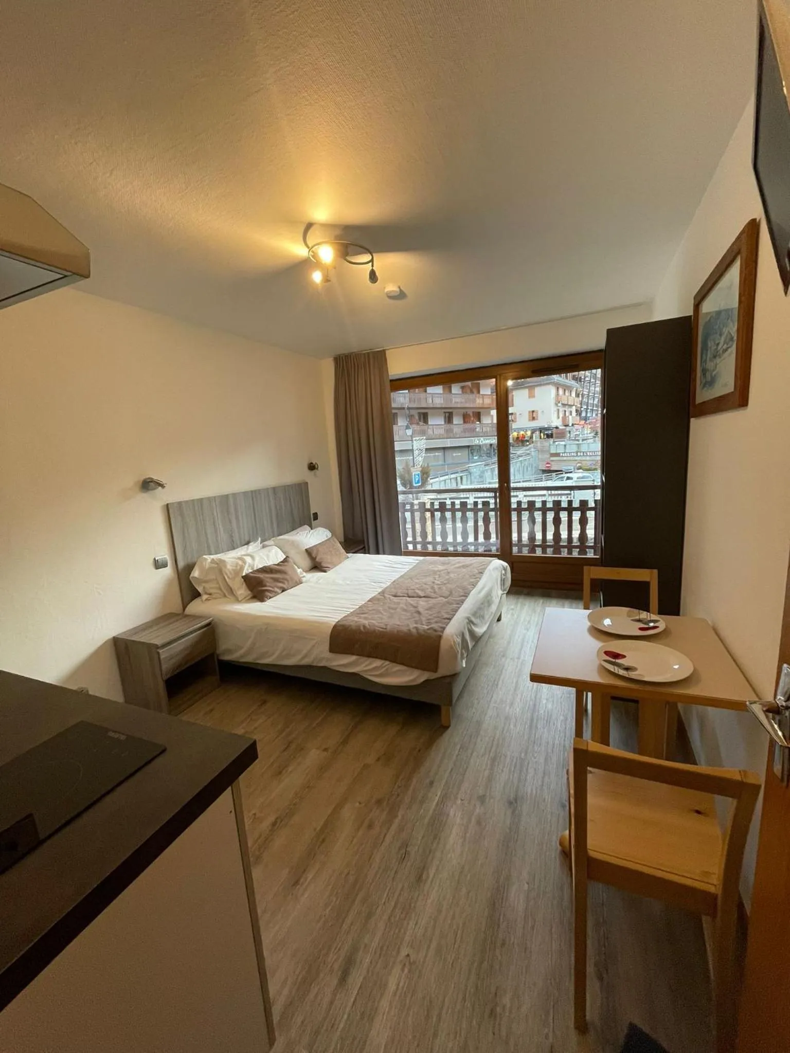 Bed in Aiguille Noire