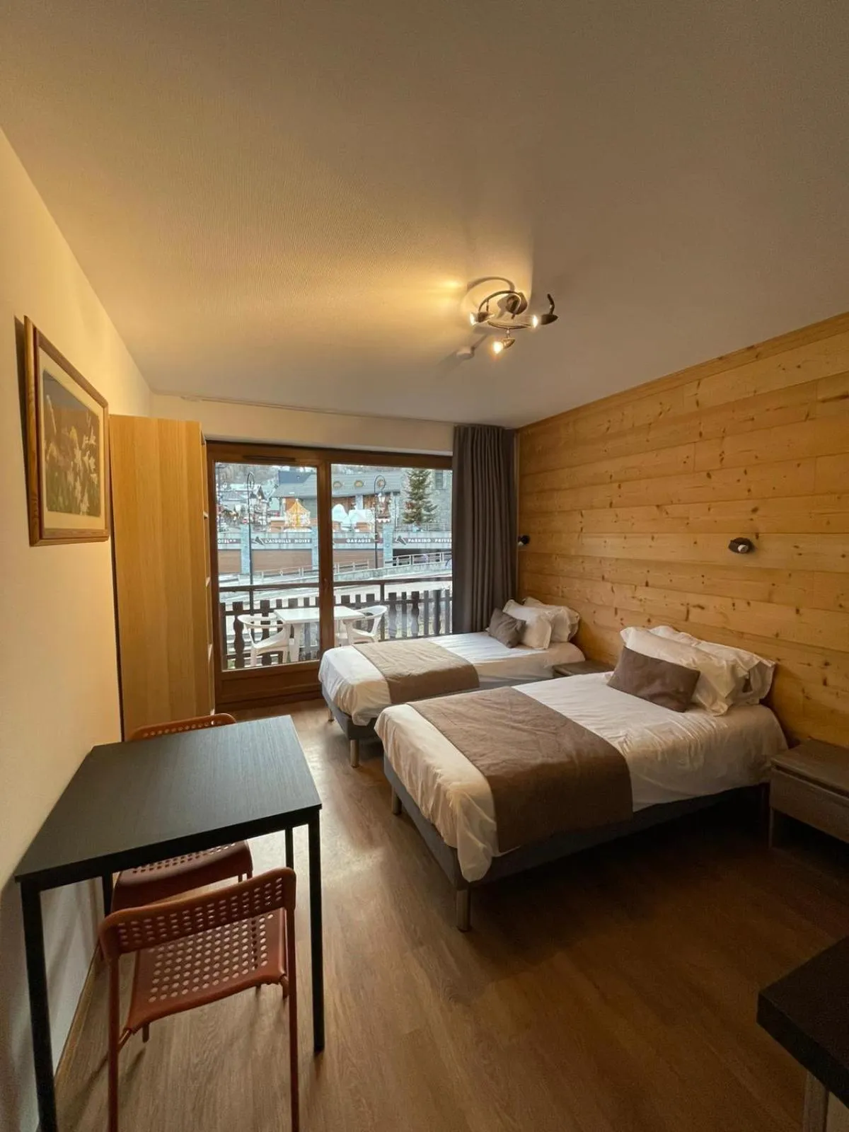 Bed in Aiguille Noire