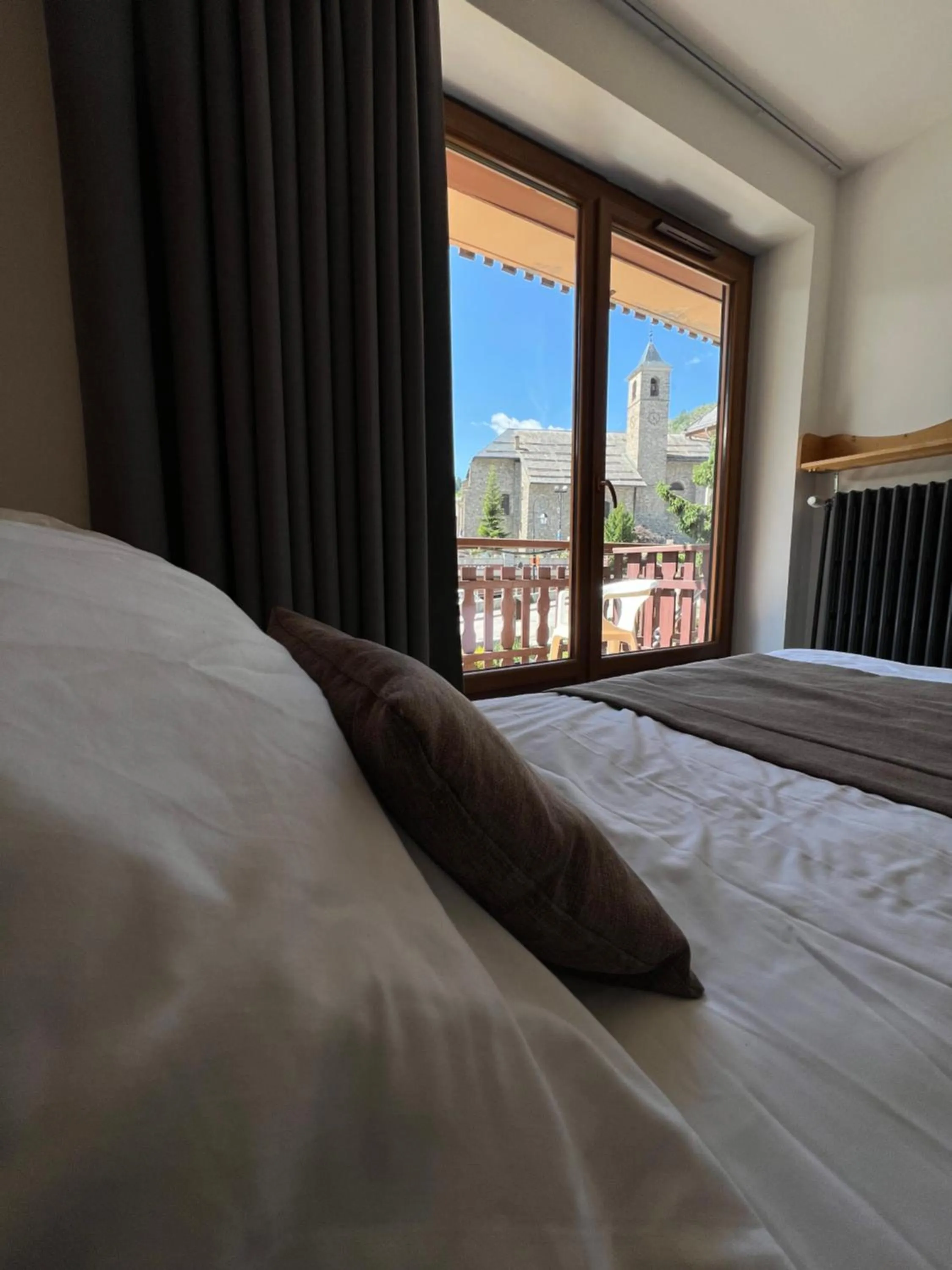 Bed in Aiguille Noire