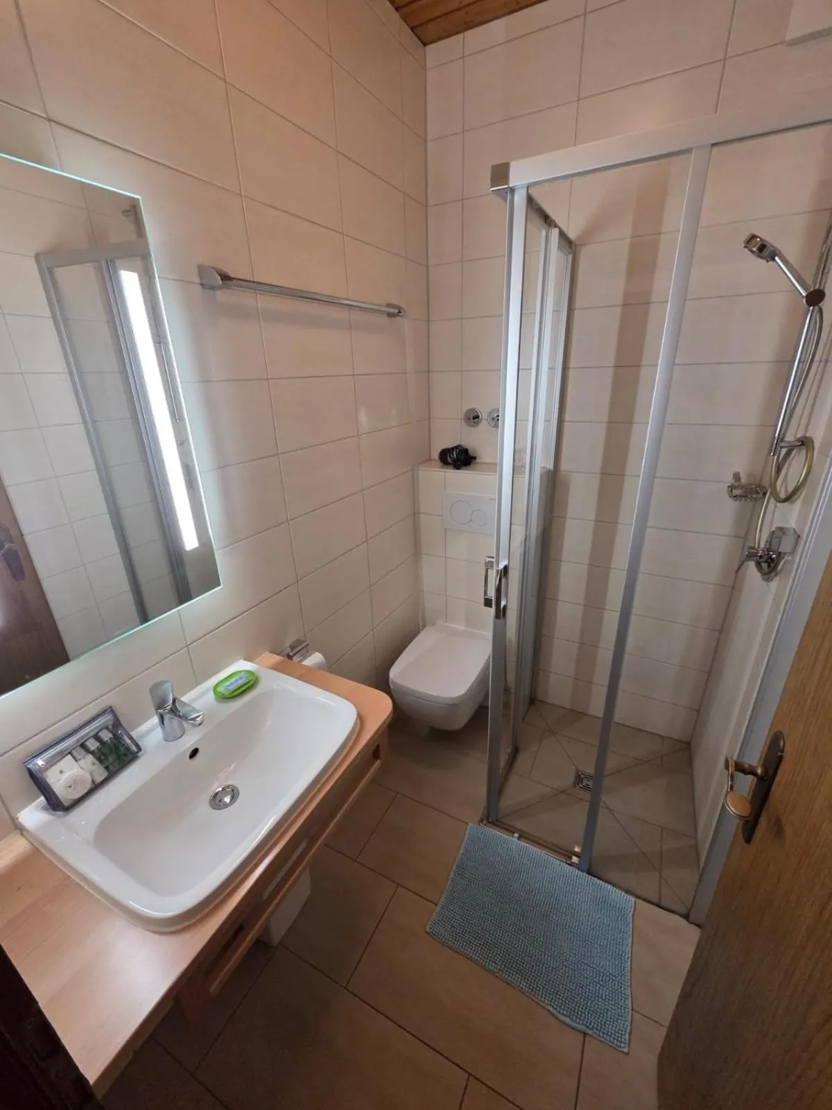 Bathroom in Hotel BURGWALD