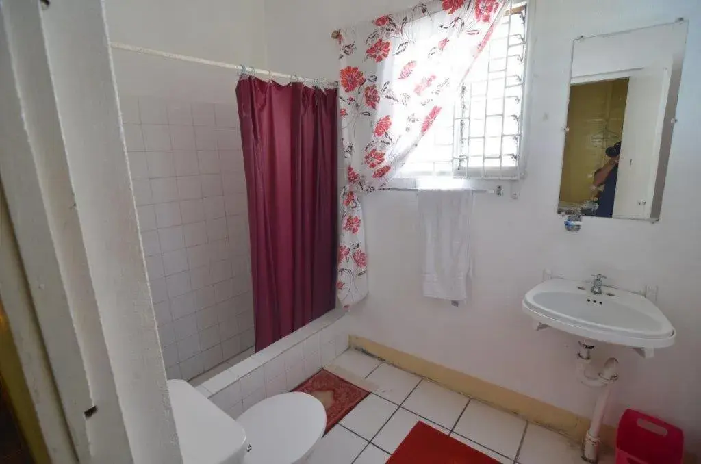 Double Room in Holiday Home - Guest House Double Room in Holiday Home - Guest House