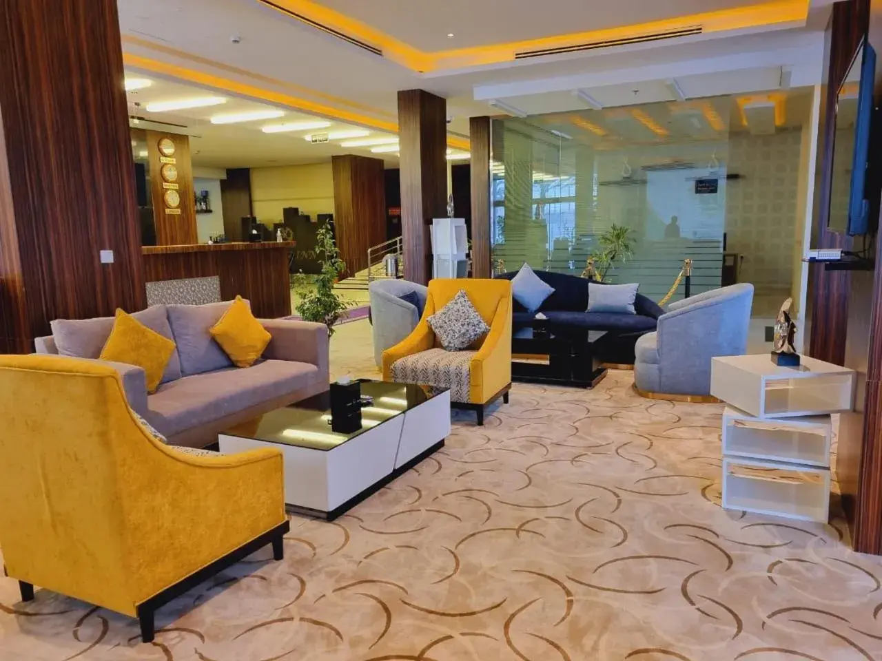 Lobby or reception in رؤوم ان للشقق الفندقية-Raoum Inn Hotel Apartments Lobby or reception in رؤوم ان للشقق الفندقية-Raoum Inn Hotel Apartments