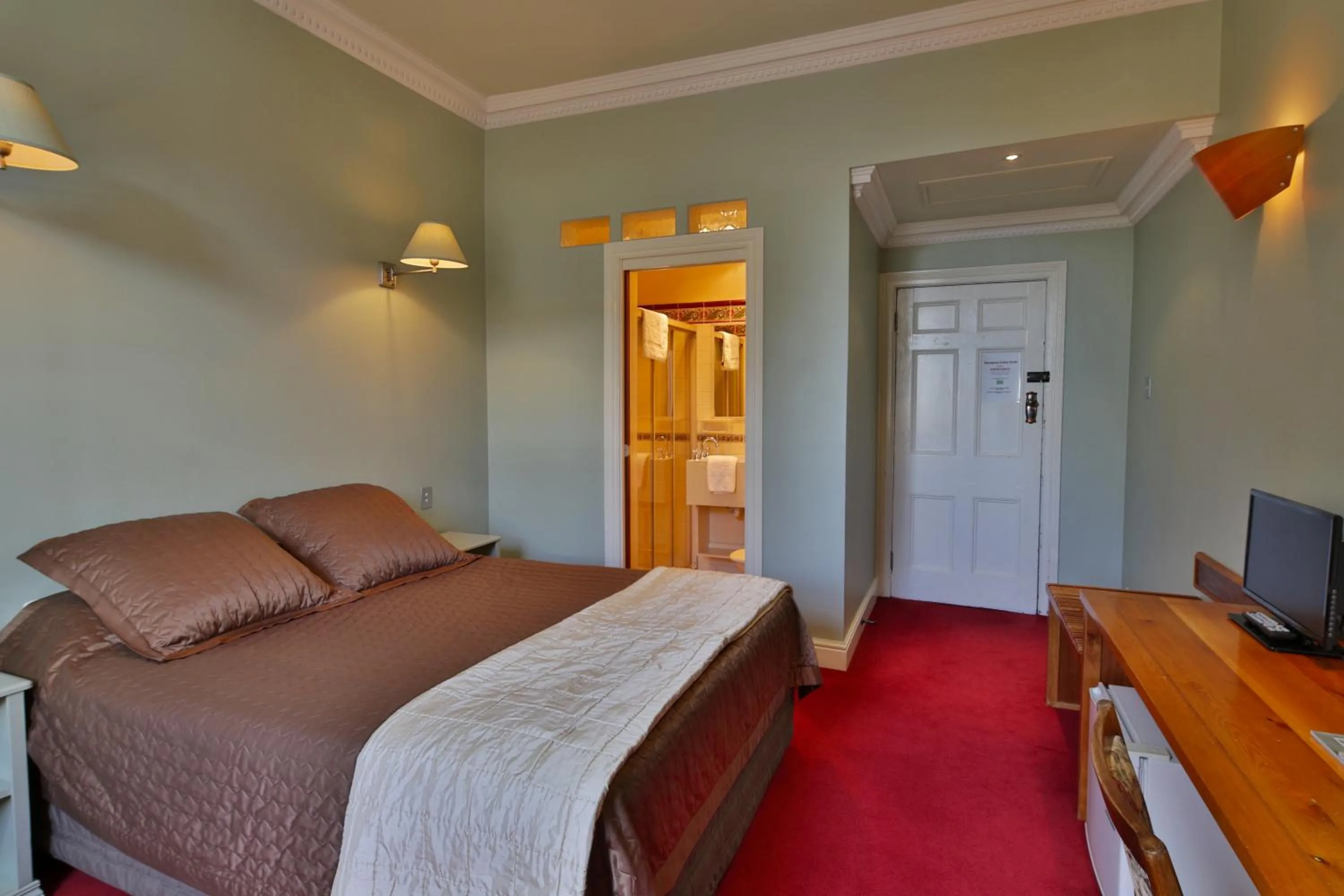 Astor Private Hotel