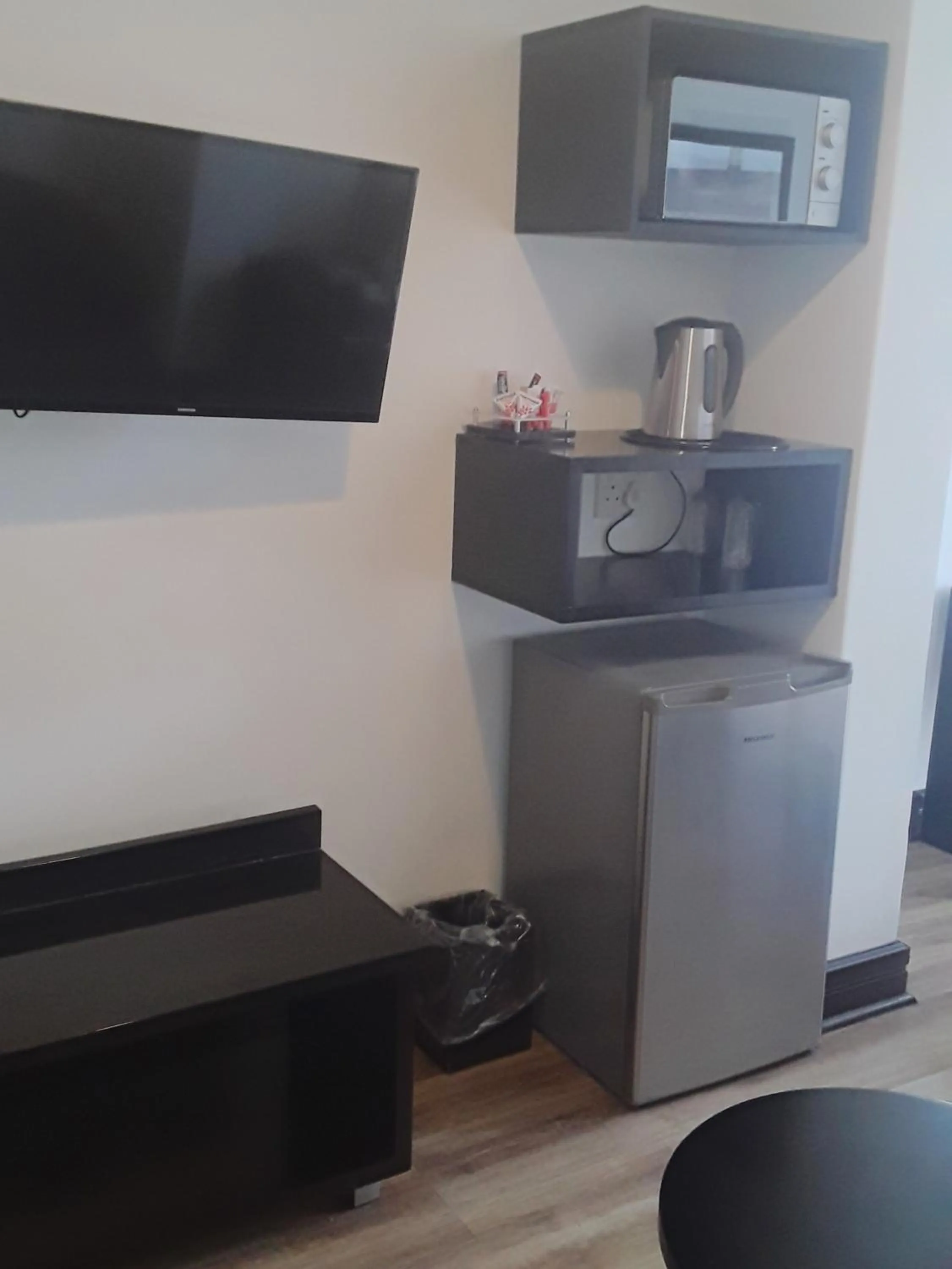 Coffee/tea facilities in Parade Hotel