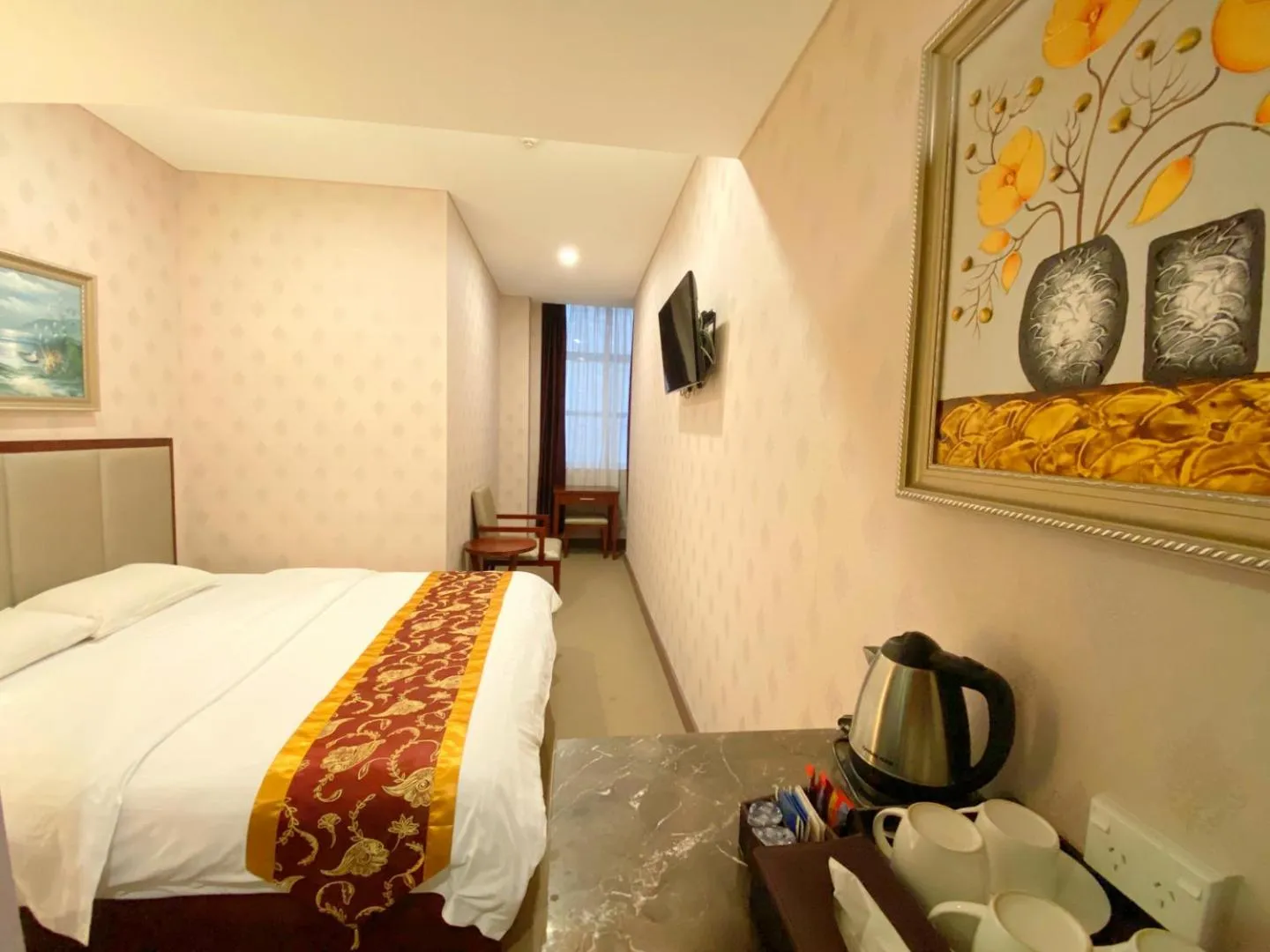 Bed in Megaboom City Hotel