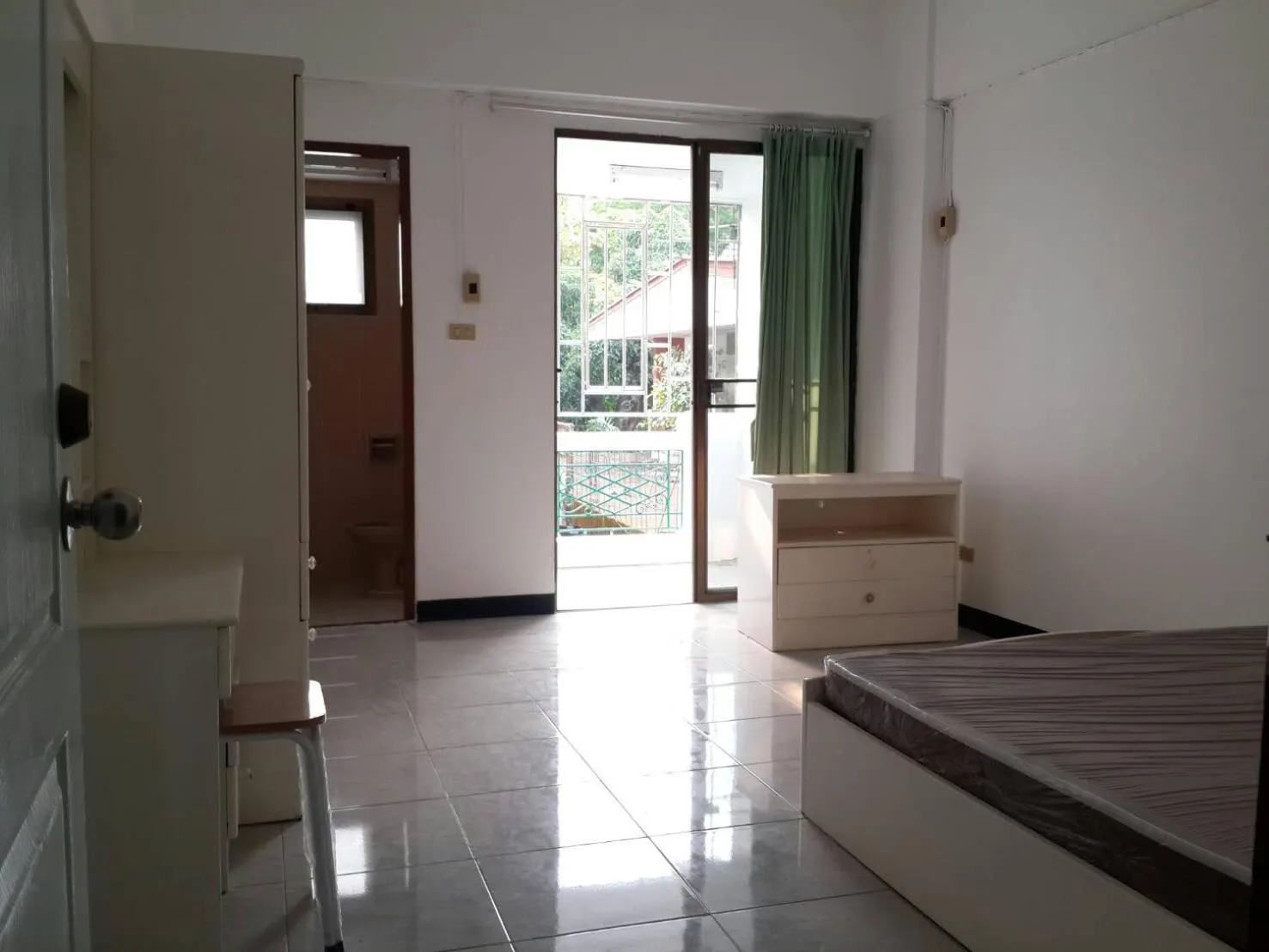 Bed in Sathitsit Mansion