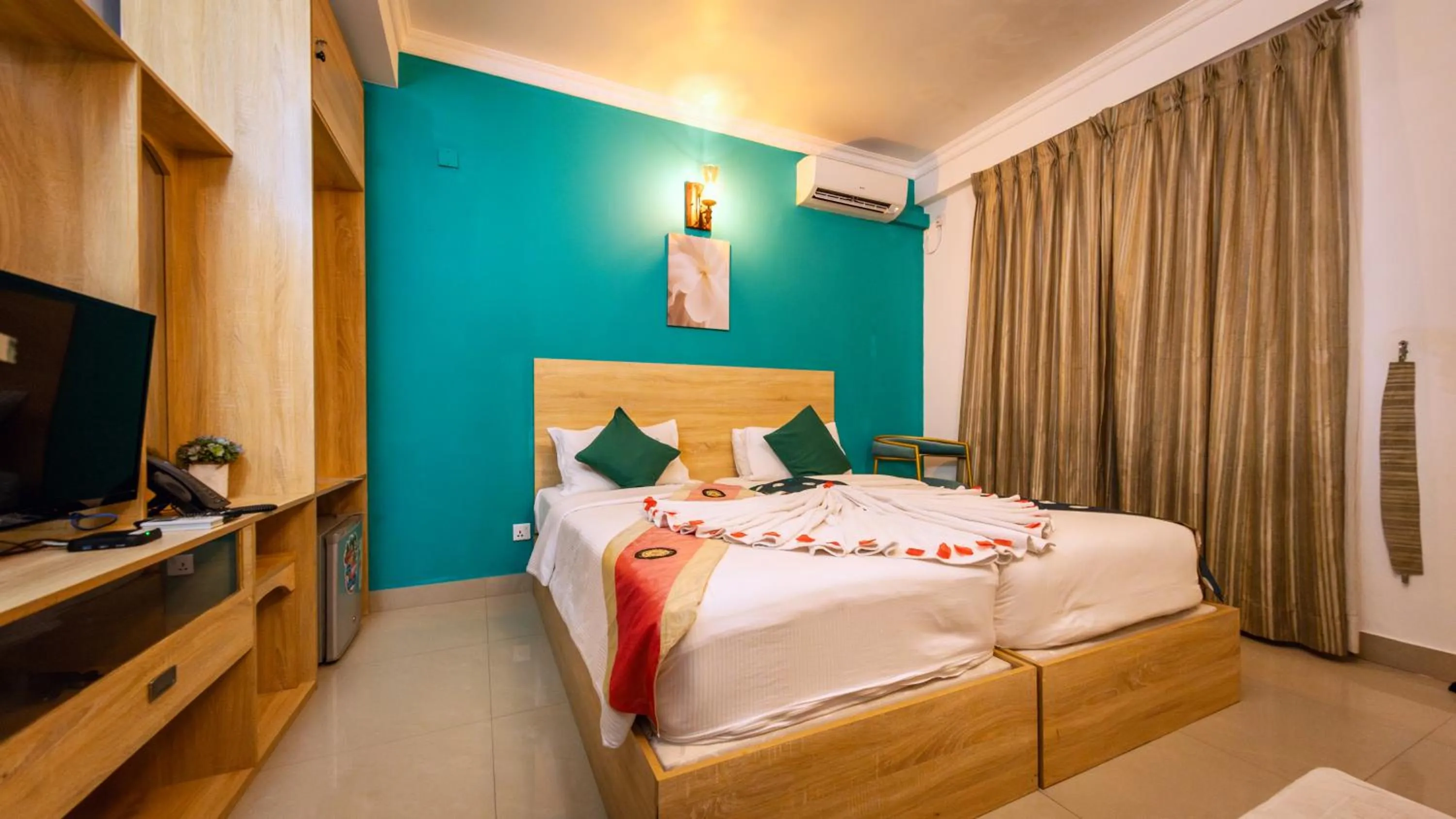 Property building, Bed in Vilu Rest