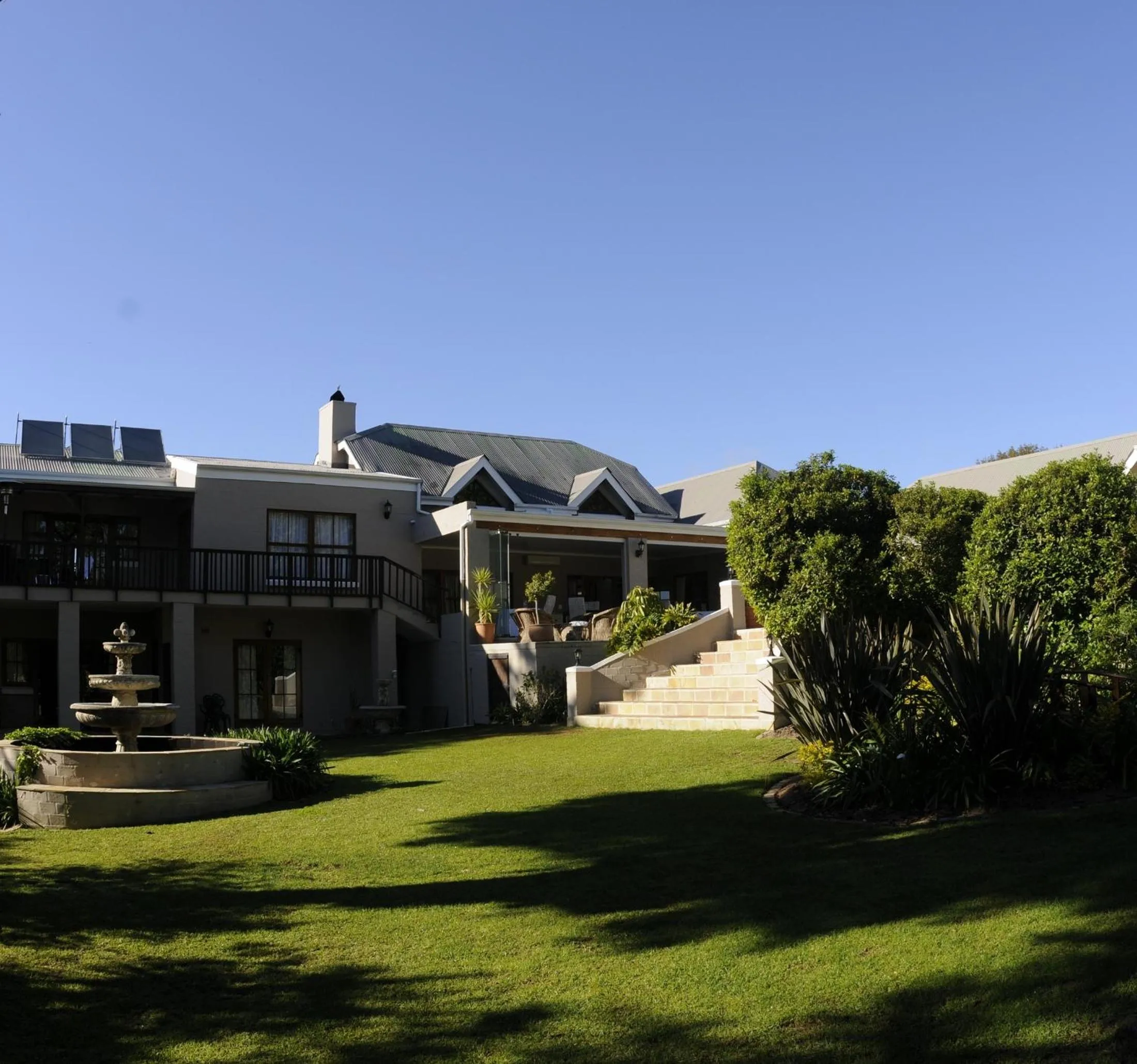 Facade/entrance in Summit Place Guesthouse