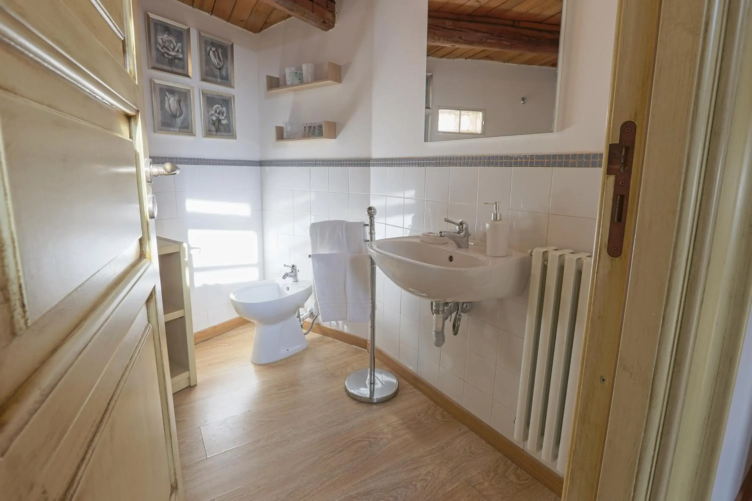 Economy Double or Twin Room - single occupancy in Atenea Luxury Suites - Atenea Collection Economy Double or Twin Room - single occupancy in Atenea Luxury Suites - Atenea Collection