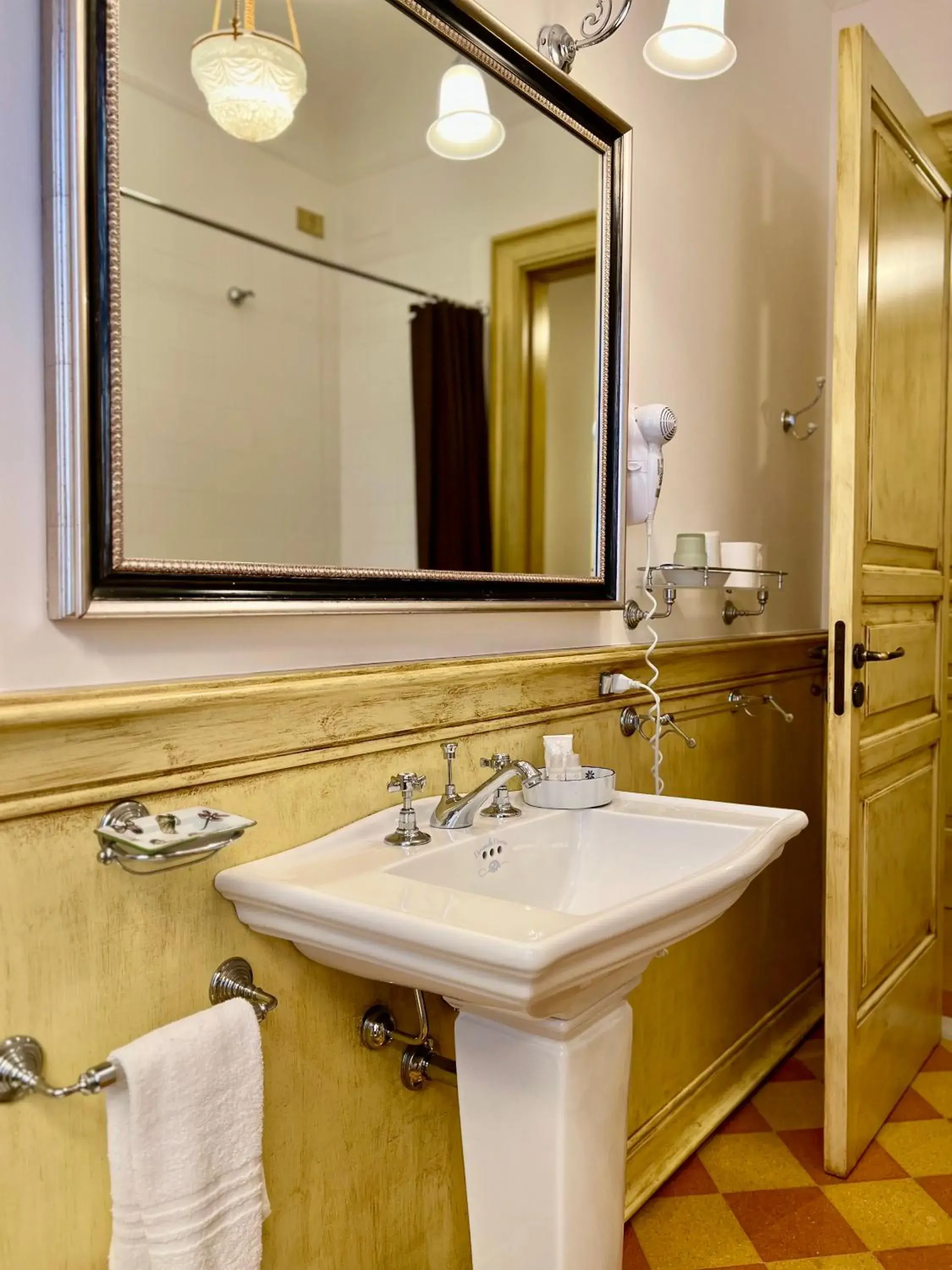 Deluxe Double Room with Balcony - single occupancy in Atenea Luxury Suites - Atenea Collection Deluxe Double Room with Balcony - single occupancy in Atenea Luxury Suites - Atenea Collection