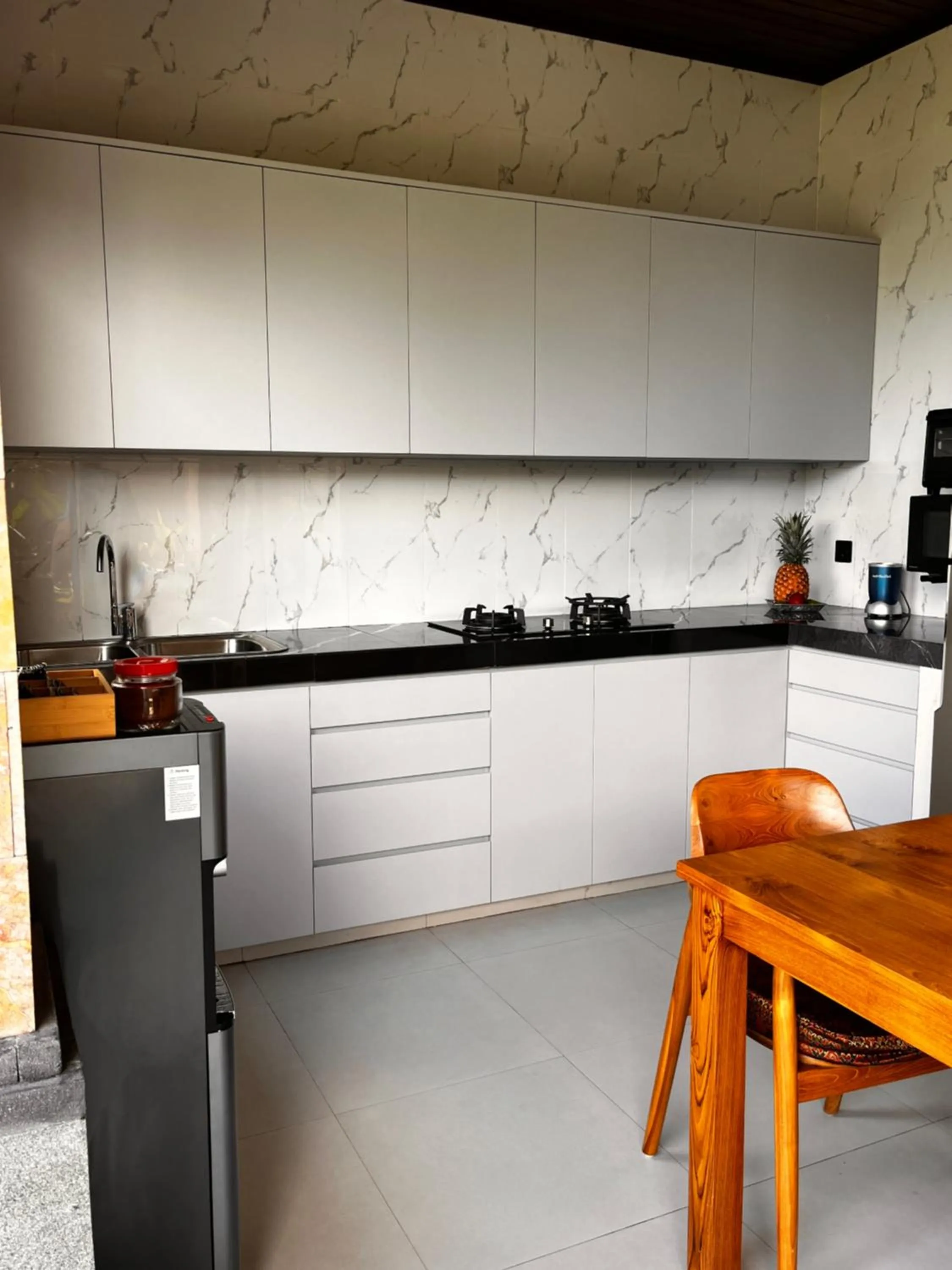 Kitchen or kitchenette in Uma Padi Villa