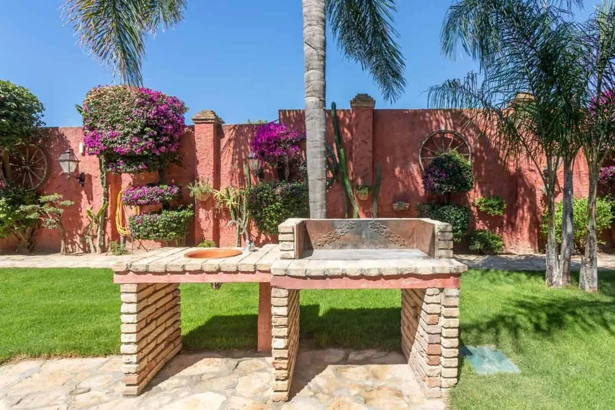 Property building in Villa Flumini