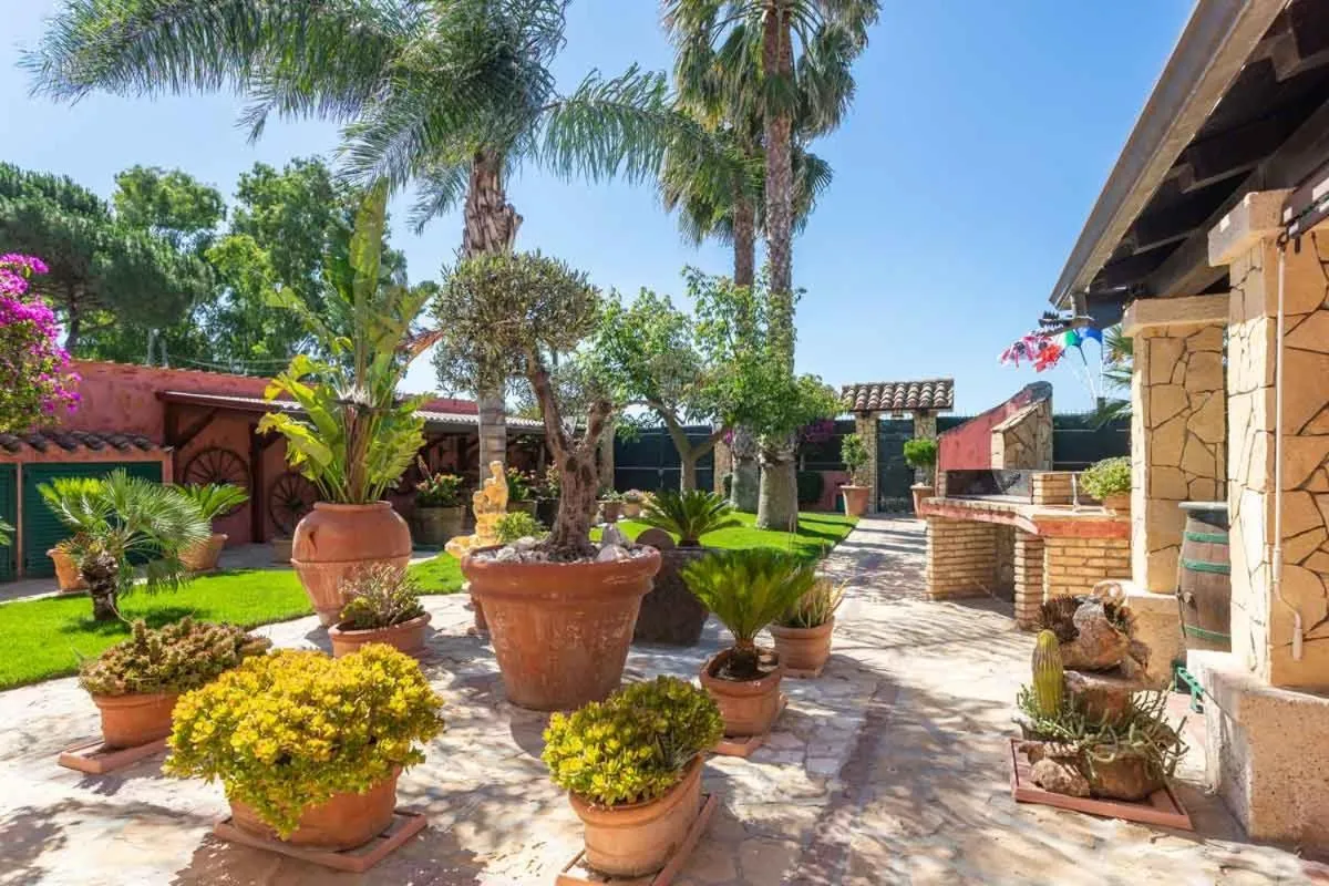 Property building in Villa Flumini