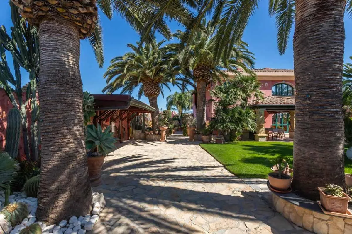 Property building in Villa Flumini