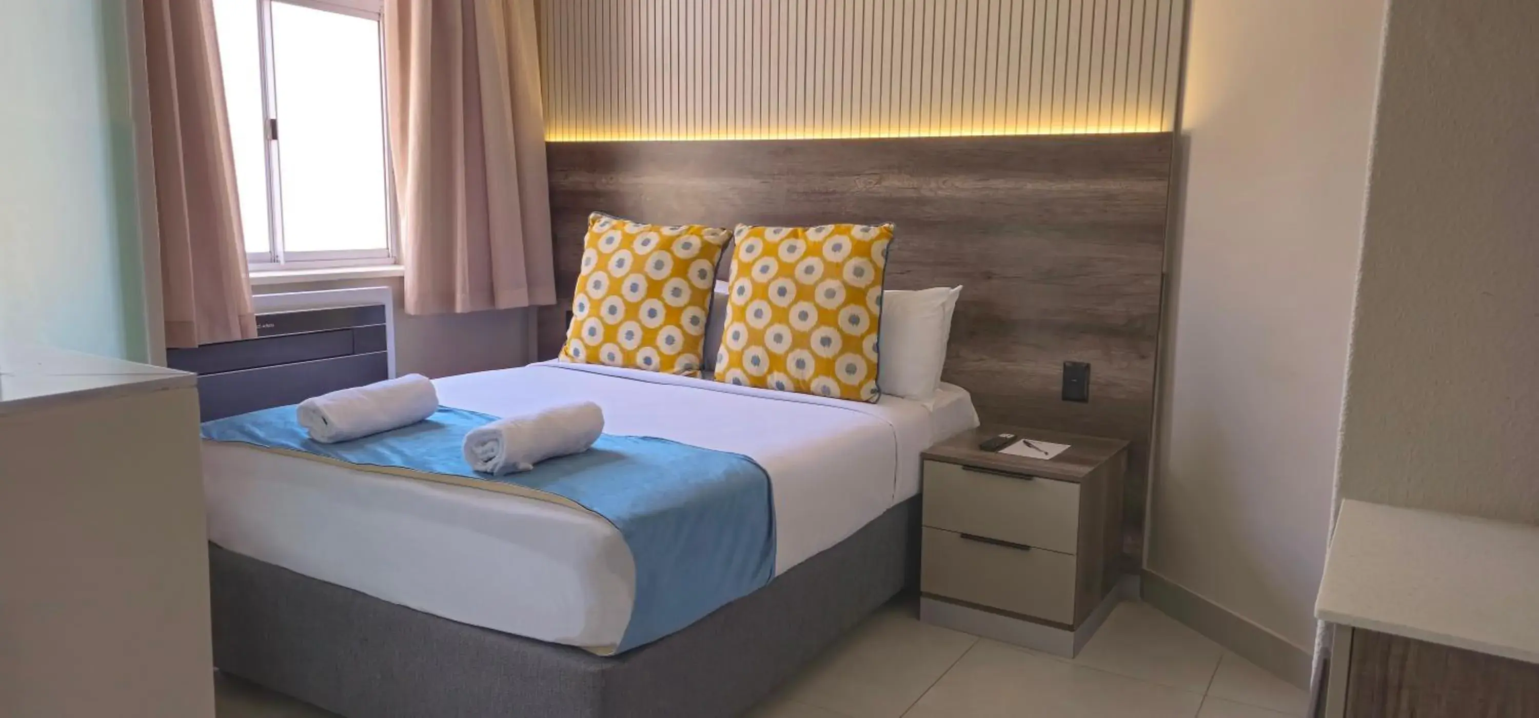 Bedroom, Bed in Albany Hotel Bedroom, Bed in Albany Hotel