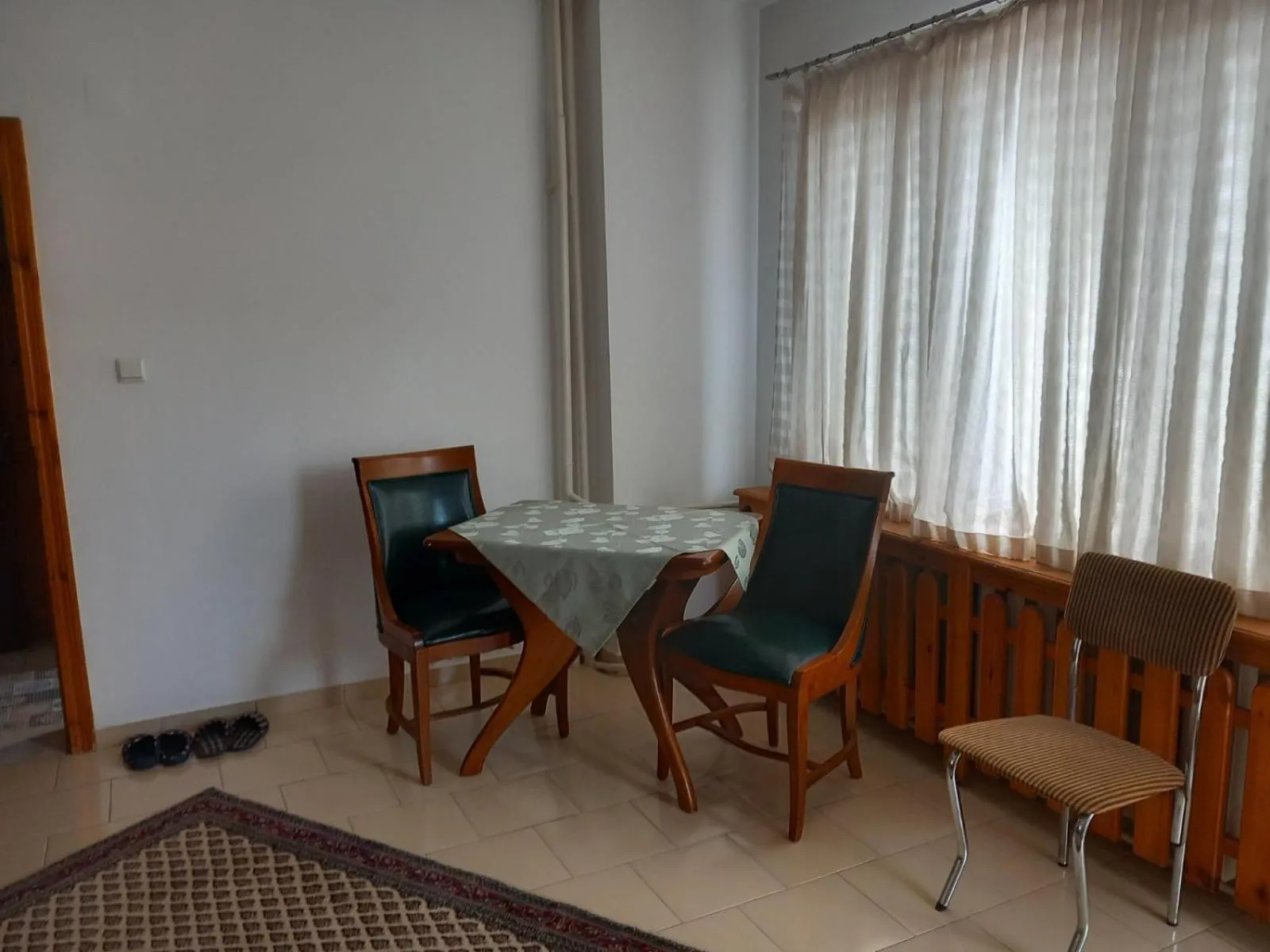 Photo of the whole room in Hotel Mishel