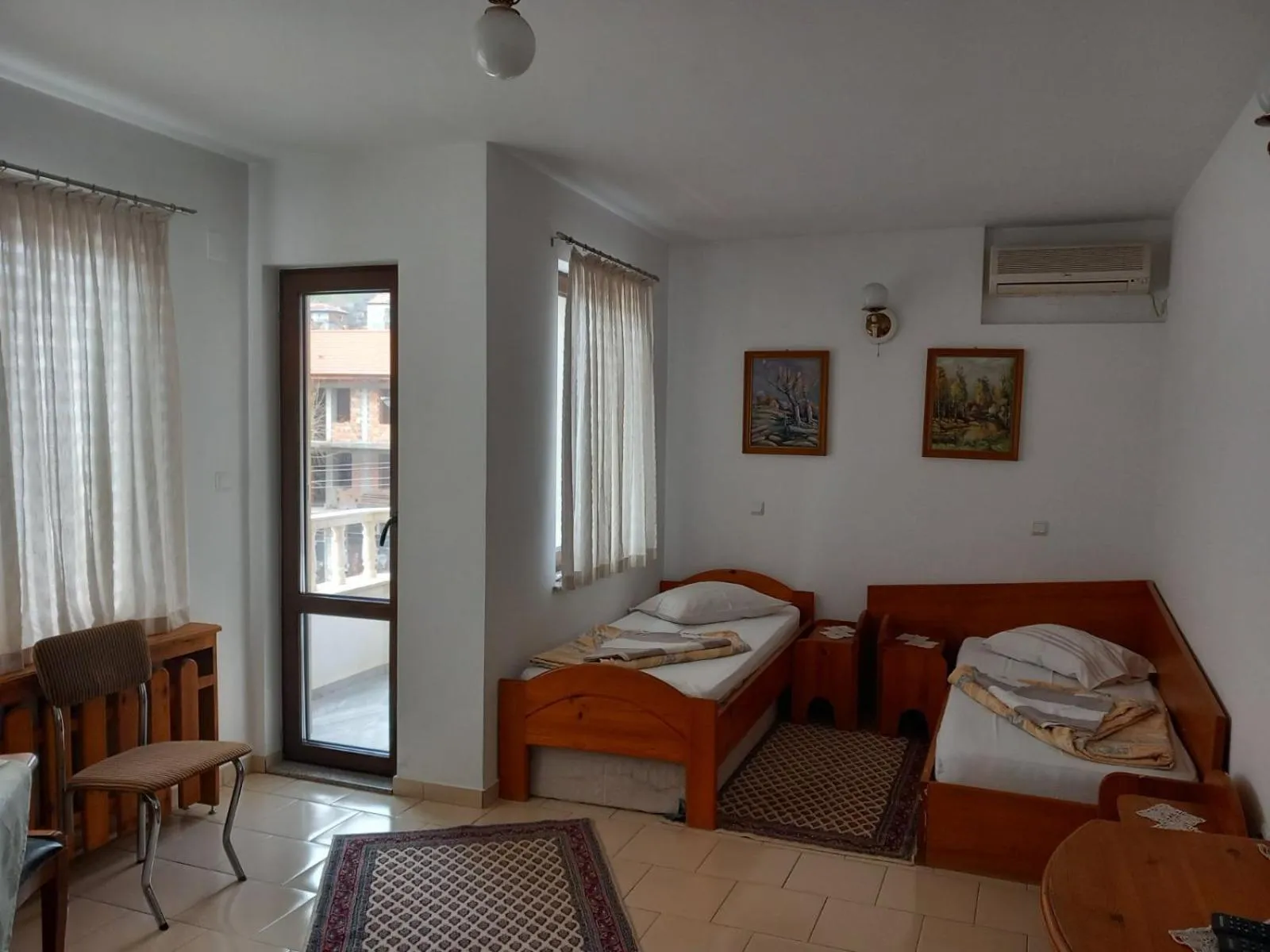 Photo of the whole room, Bed in Hotel Mishel