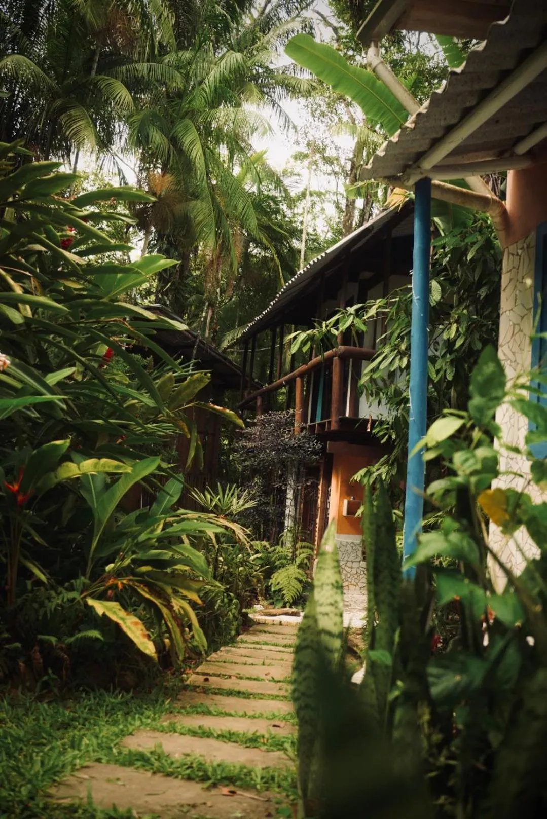 Bungalow - single occupancy - Water Front  in Hogar na mata