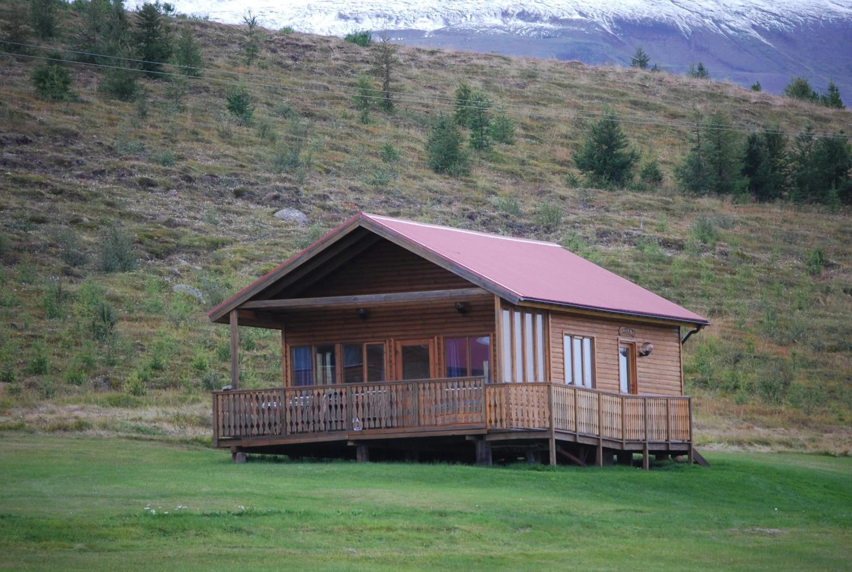 Property building in Ytri Vík