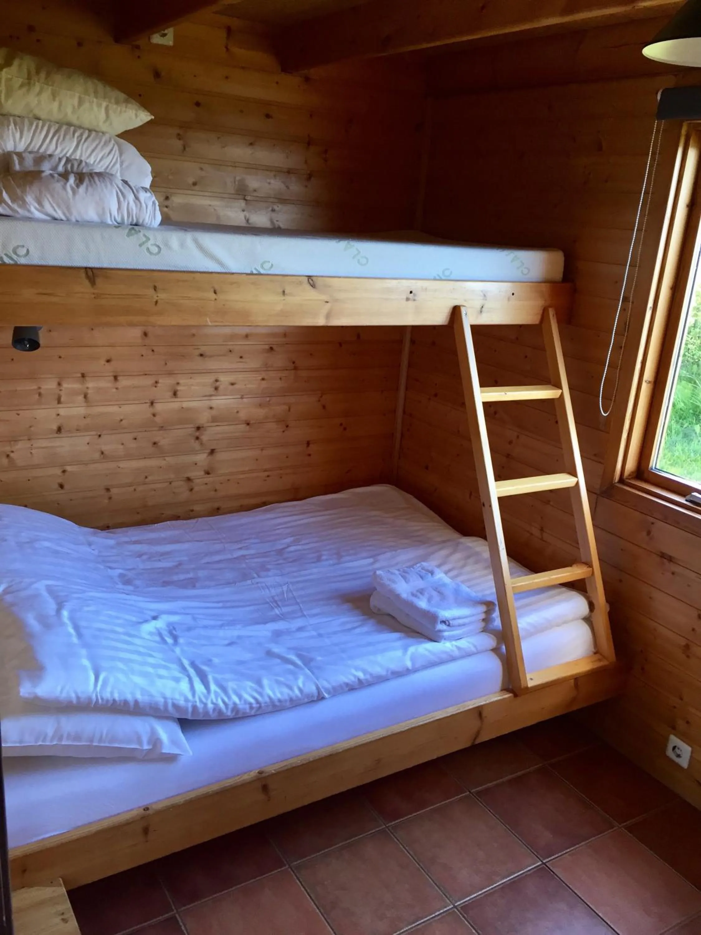 Bed in Ytri Vík
