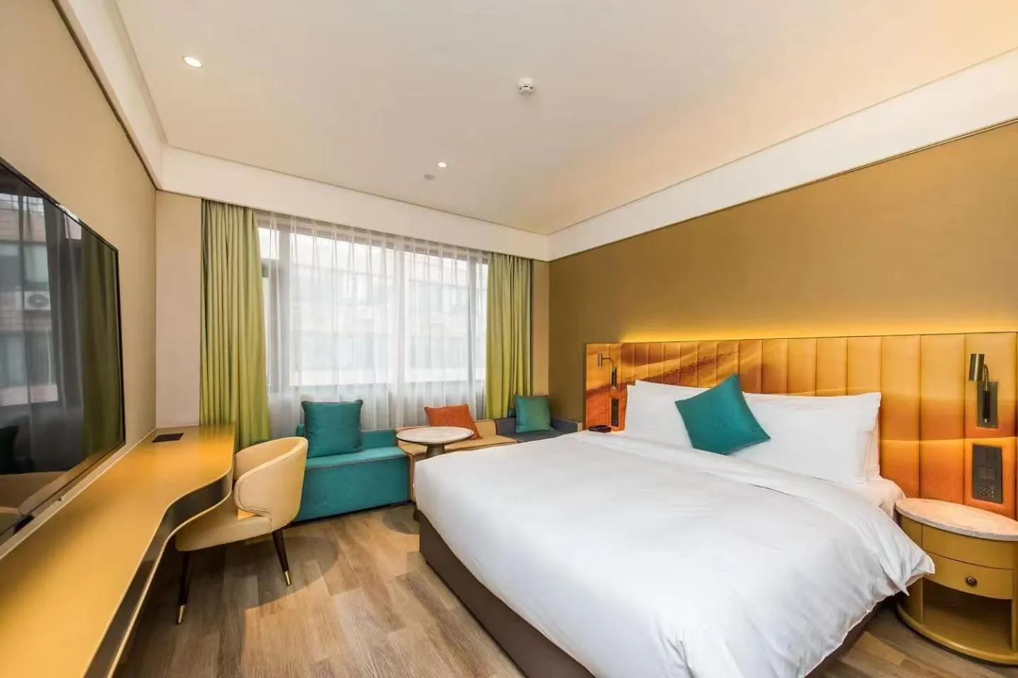 Bed in Manxin Hotel, Guanqian Street, Suzhou