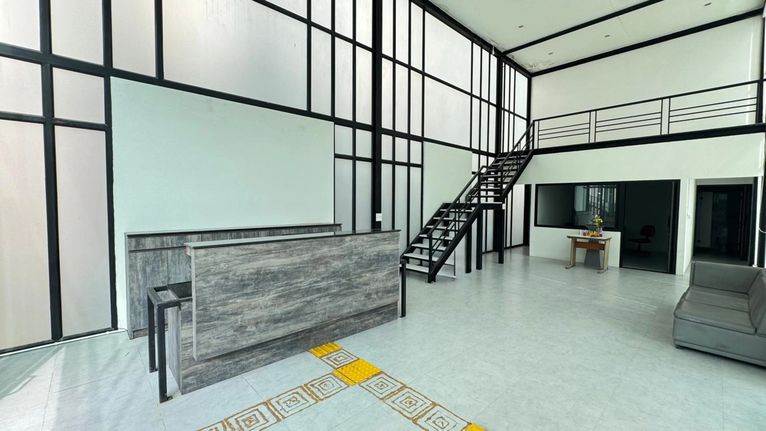 Lobby or reception in Collection O Mahidol Road