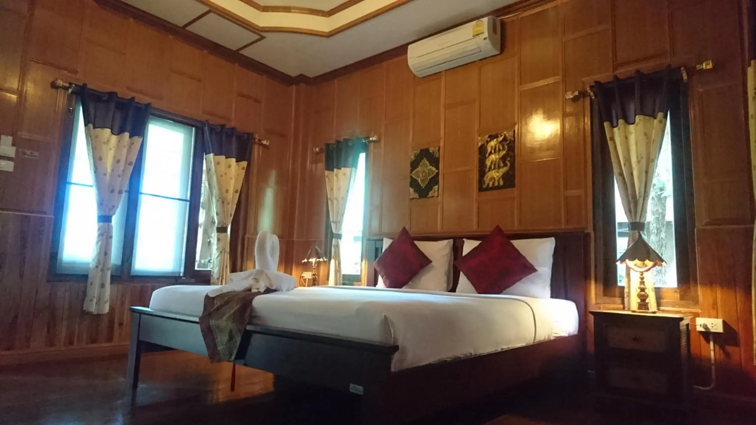 Deluxe King Room in Macura Resort Deluxe King Room in Macura Resort
