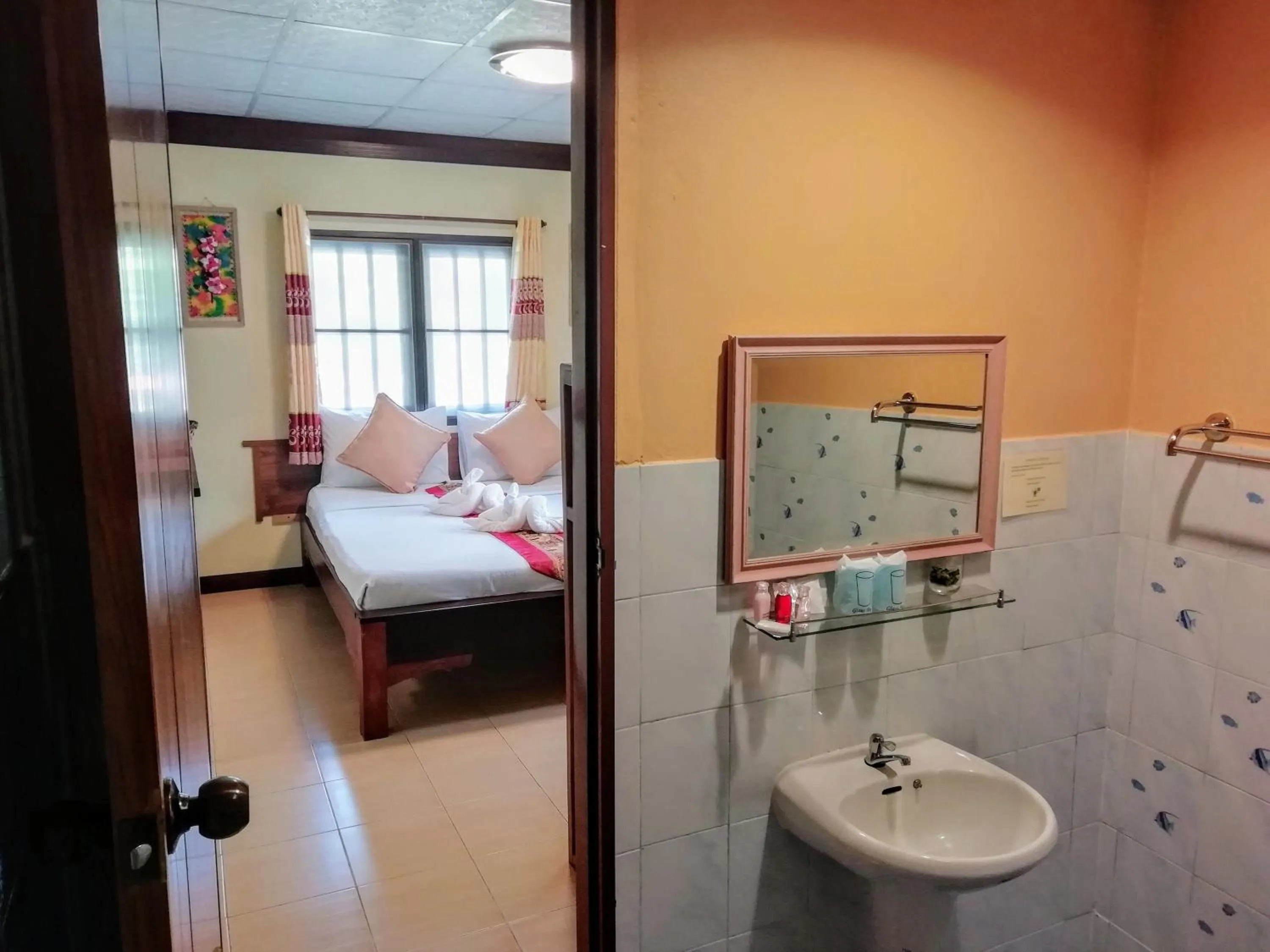 Bathroom, Bed in Macura Resort