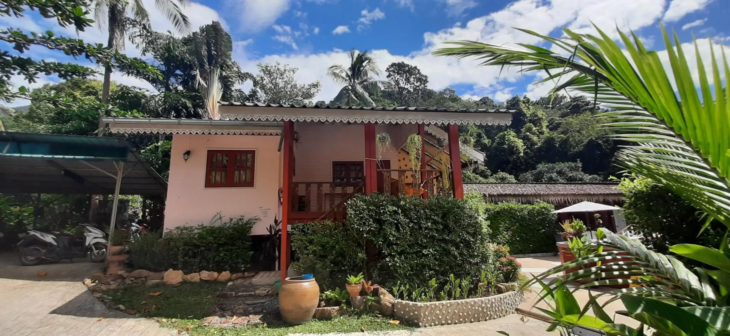 Property building in Macura Resort Property building in Macura Resort