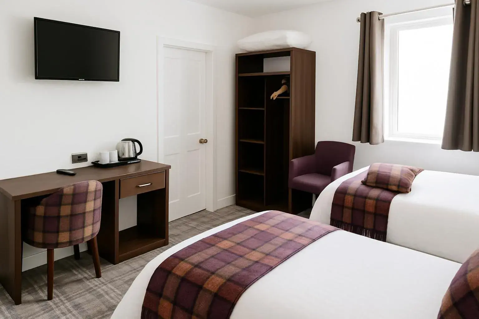 Standard Twin Room with Sea View in Lochmaddy Hotel Standard Twin Room with Sea View in Lochmaddy Hotel