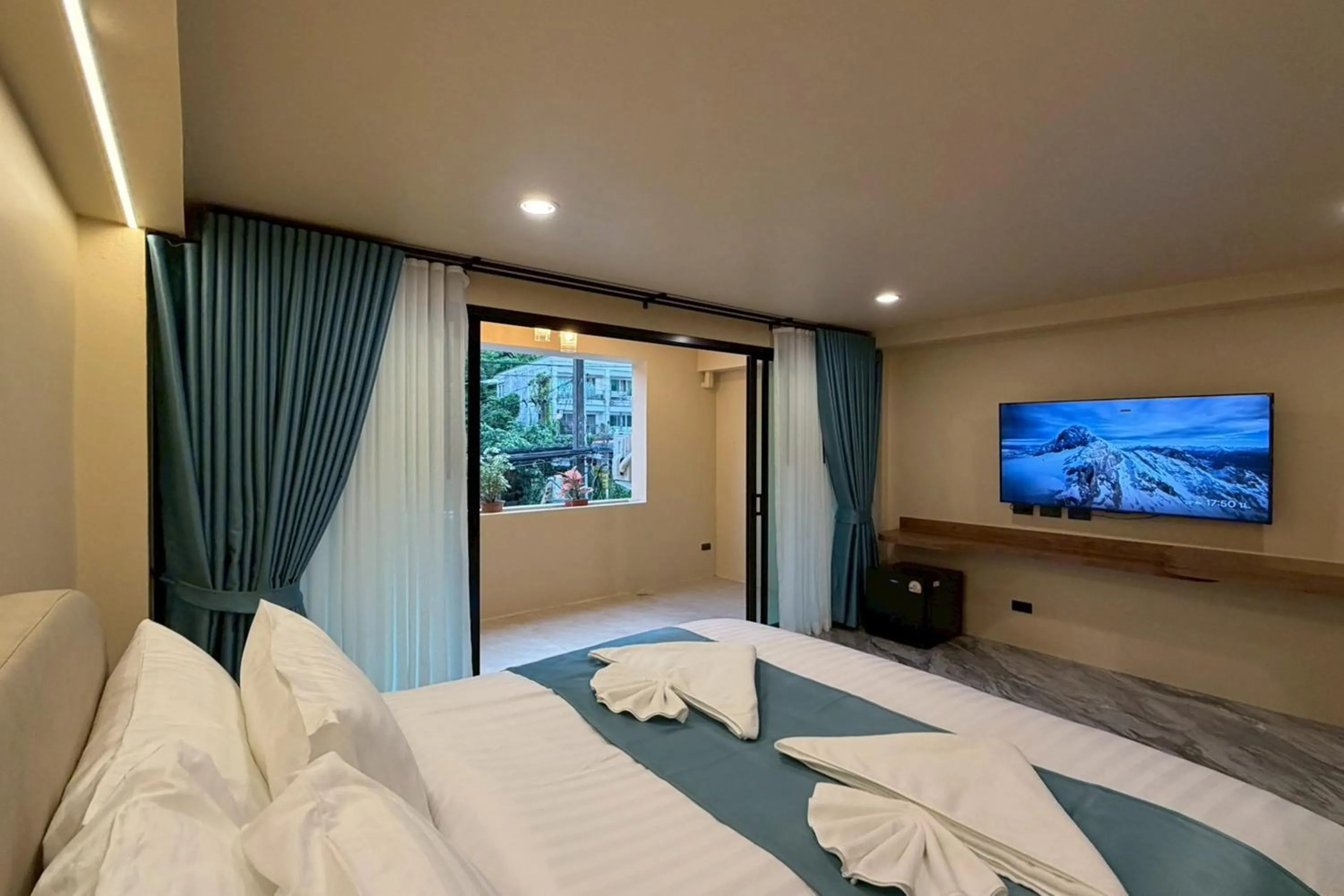 Sand Maré Karon Hotel