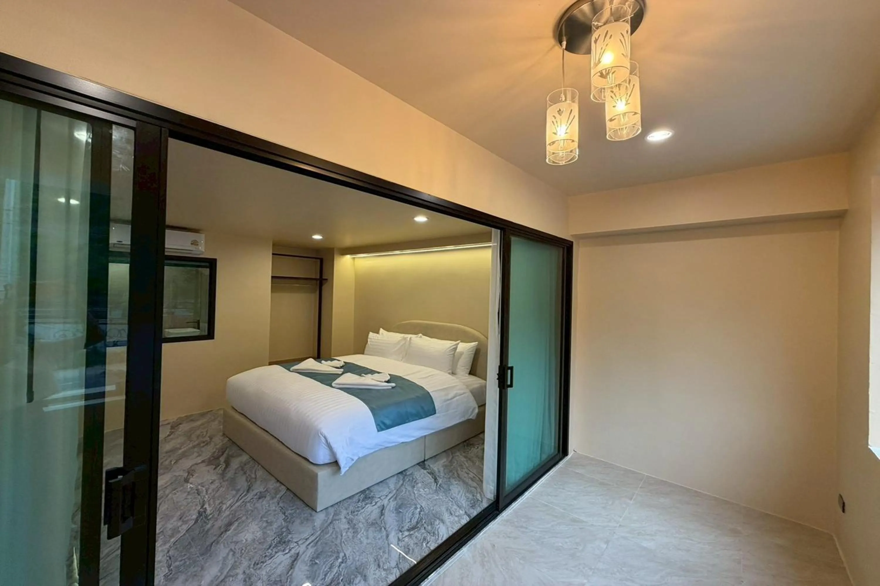 Sand Maré Karon Hotel