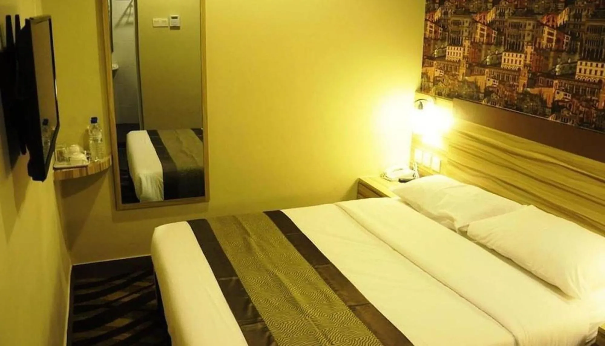 Standard Double Room in Victory City Hotel Crystal Bay