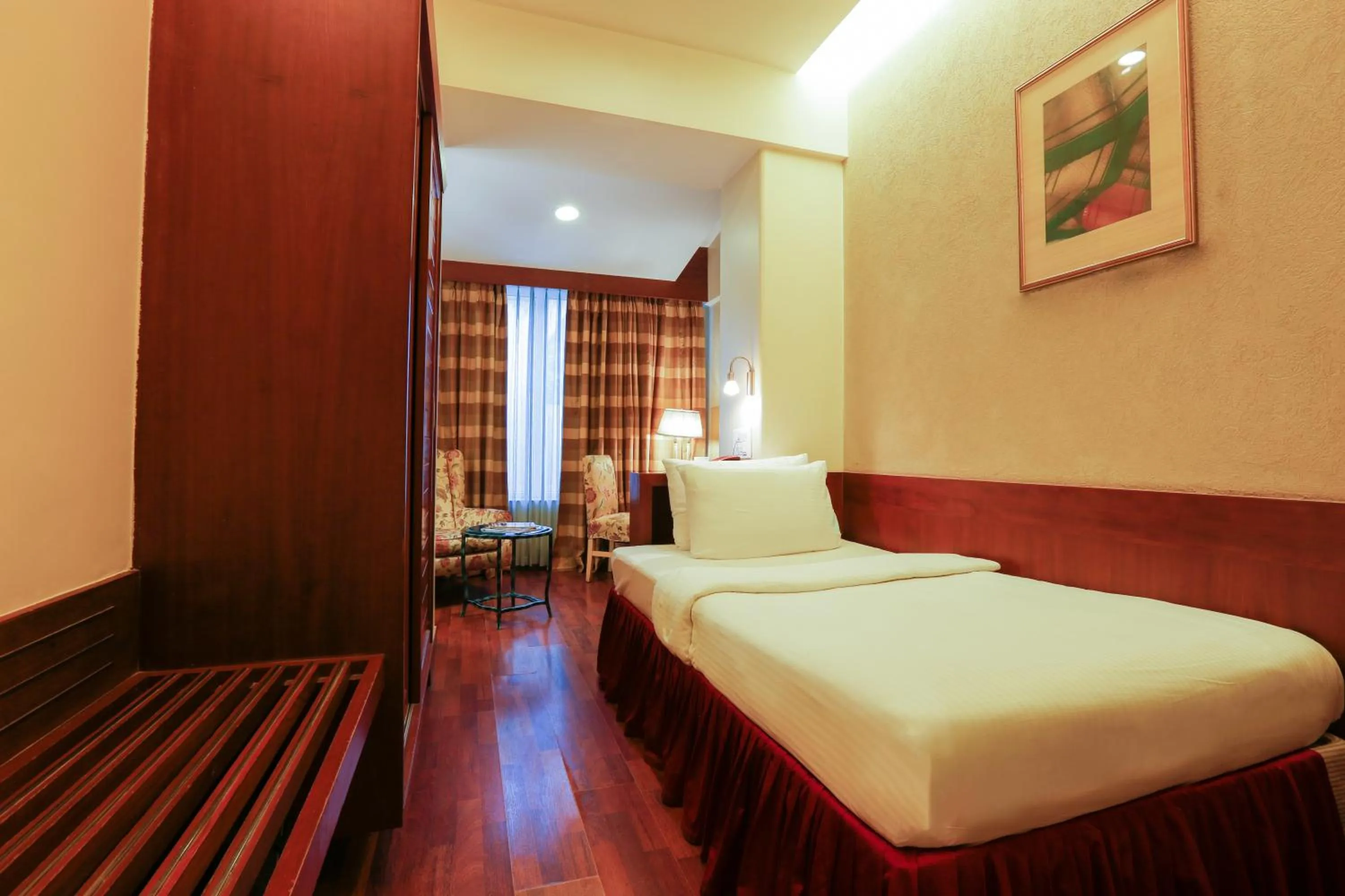 bunk bed, Bed in Residency Club