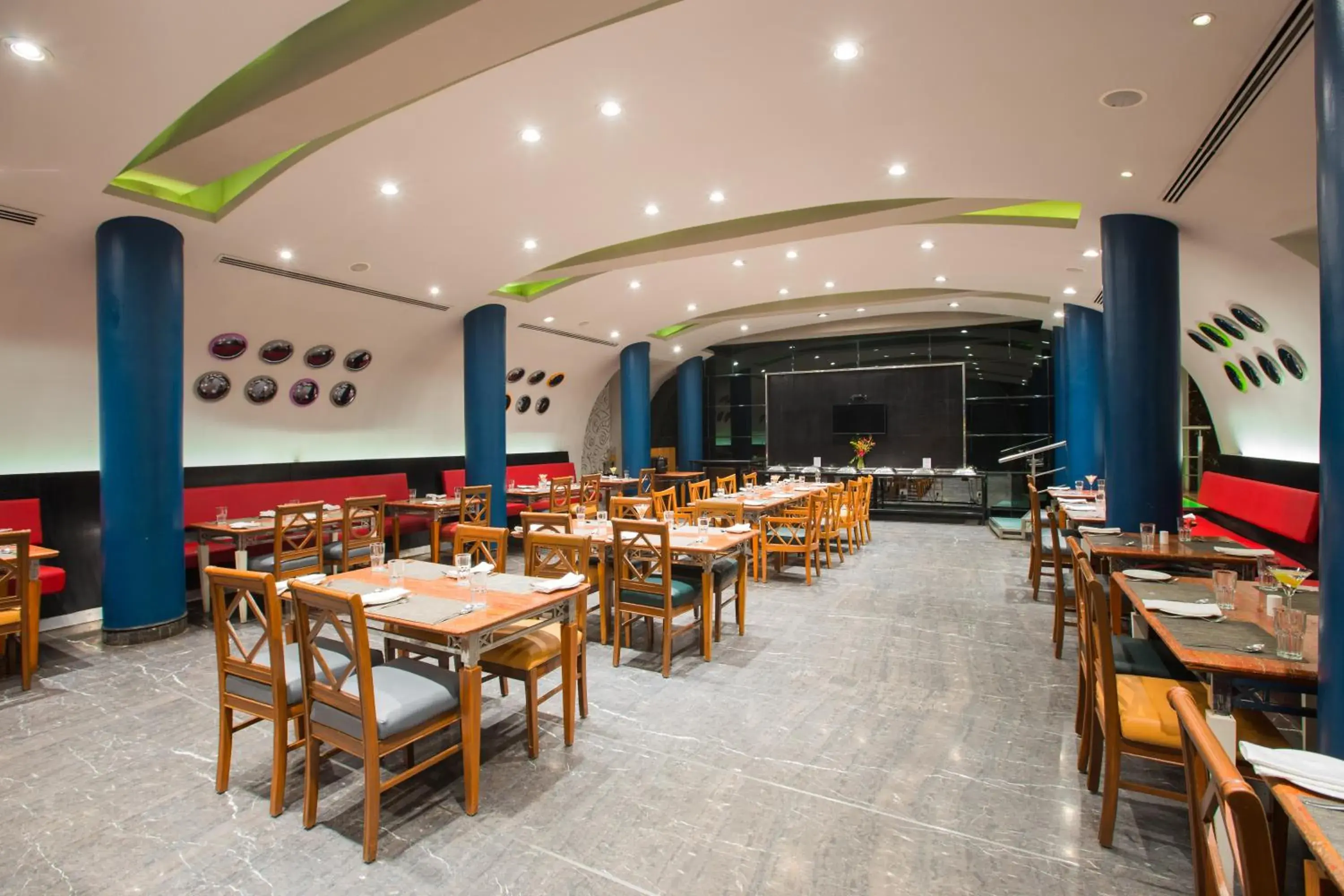 Restaurant/places to eat in Residency Club Restaurant/places to eat in Residency Club