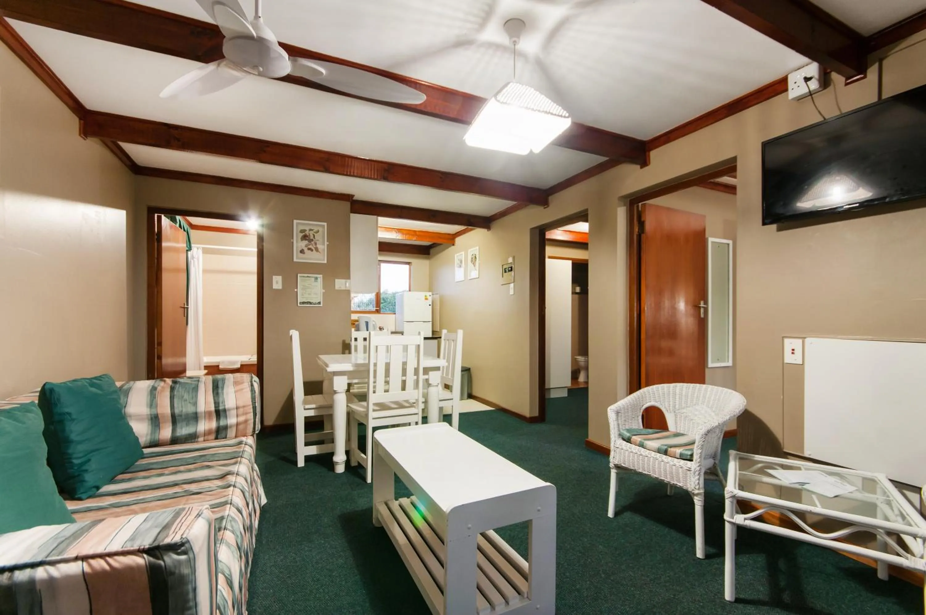 Seating area in Pine Lodge Resort